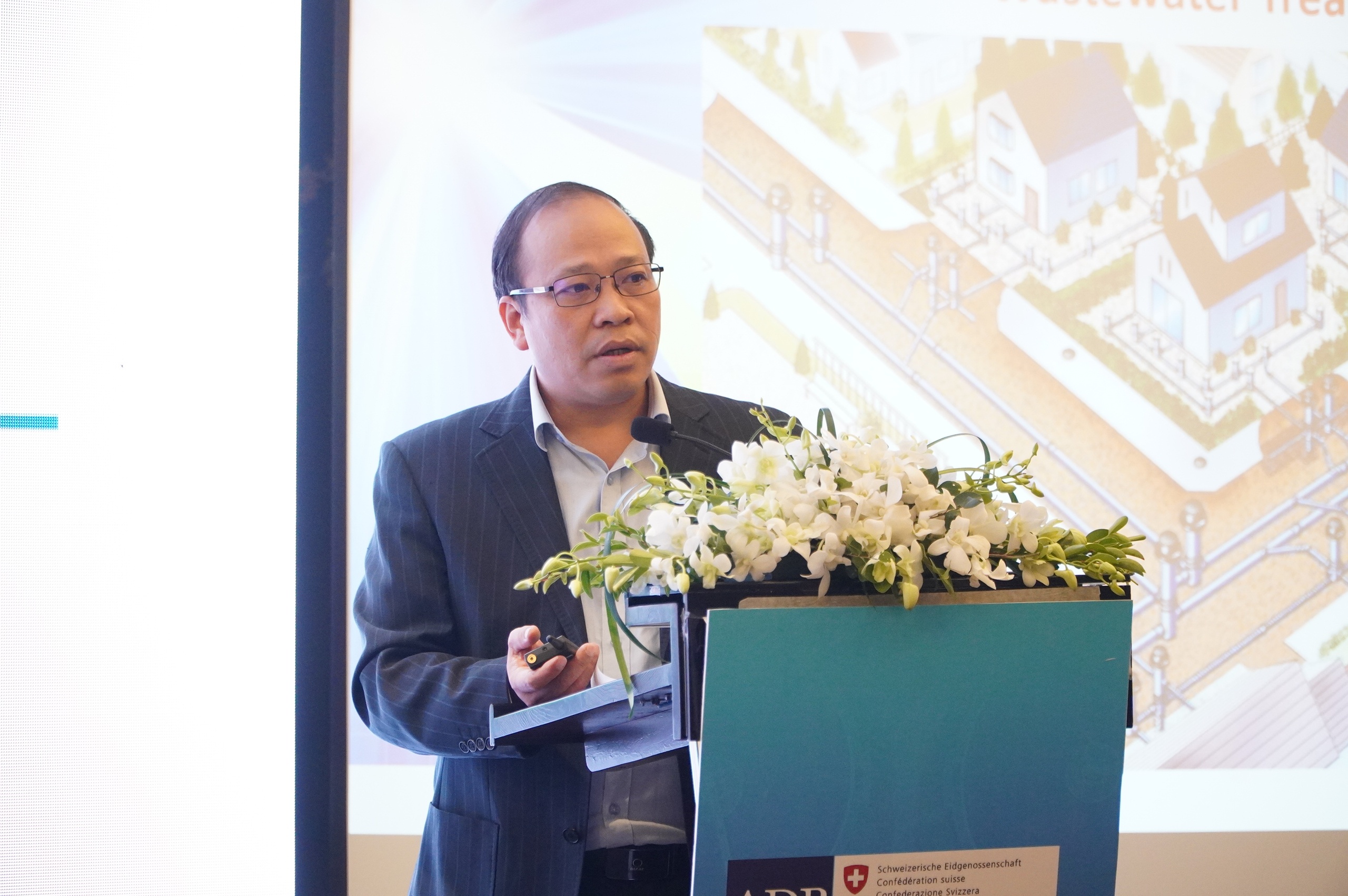 Đầu tư hệ thống xử lý nước thải đô thị, cách nào?- Ảnh 1. Đầu tư hệ thống xử lý nước thải đô thị, cách nào?- Ảnh 1.