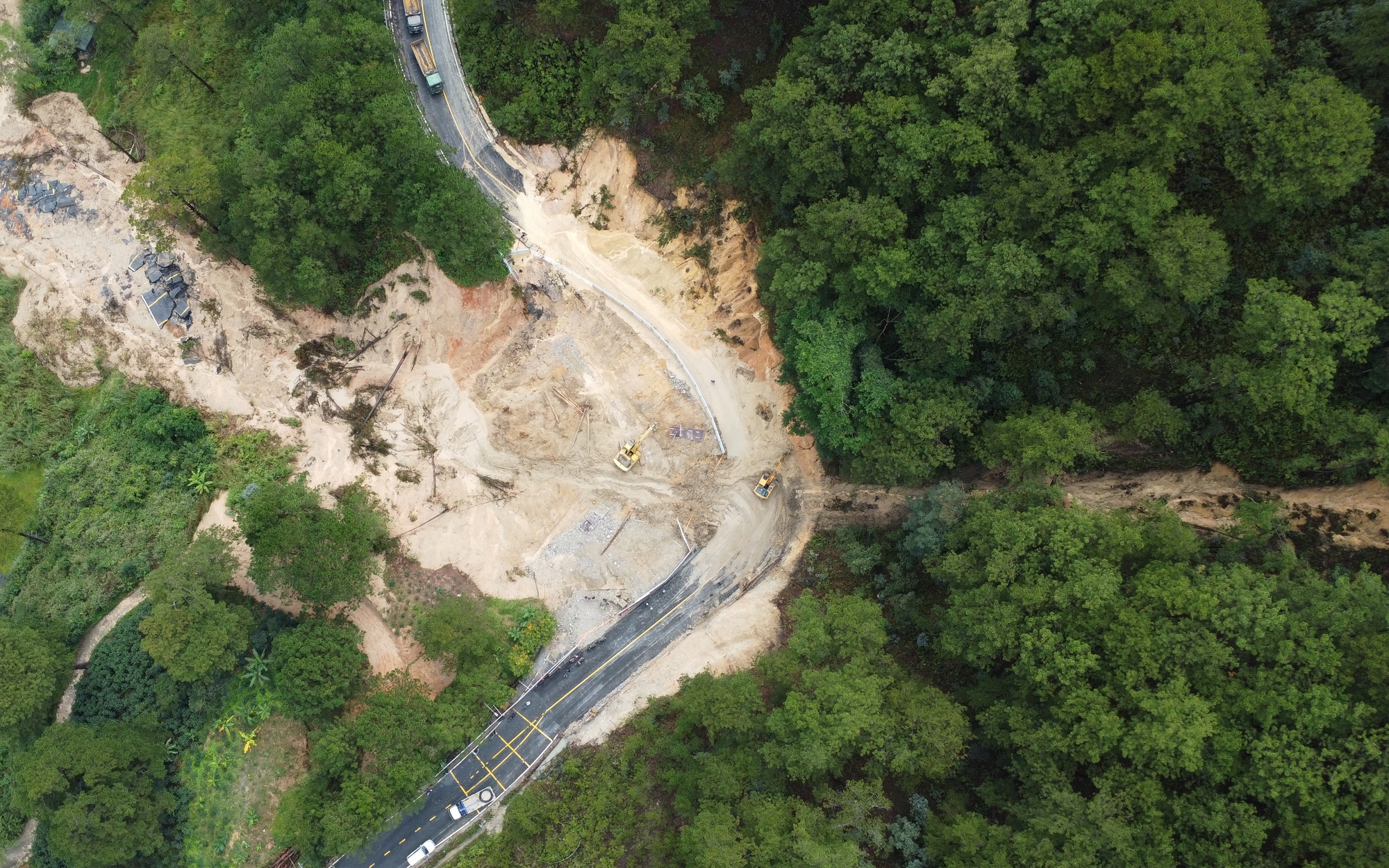 Lâm Đồng: Đèo Mimosa thông xe trở lại trong chiều 4/12