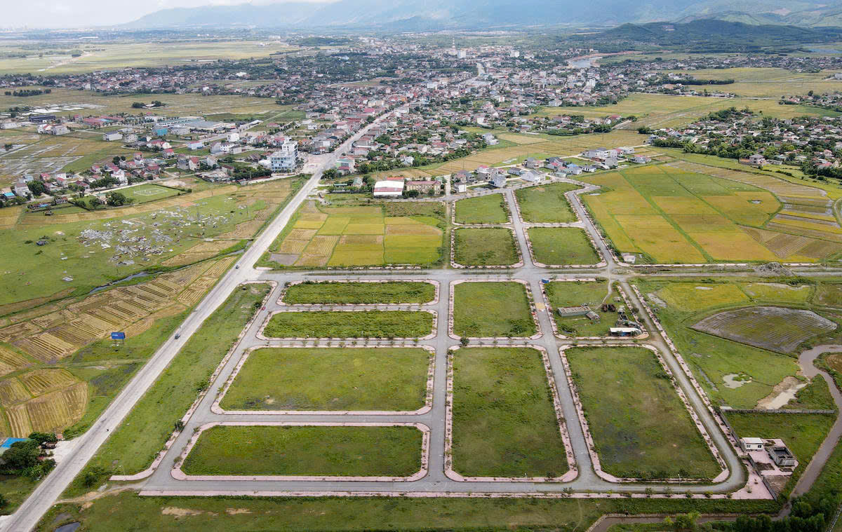 Gỡ vướng pháp lý, đất quy hoạch phía Nam Hà Tĩnh nóng trở lại- Ảnh 1.