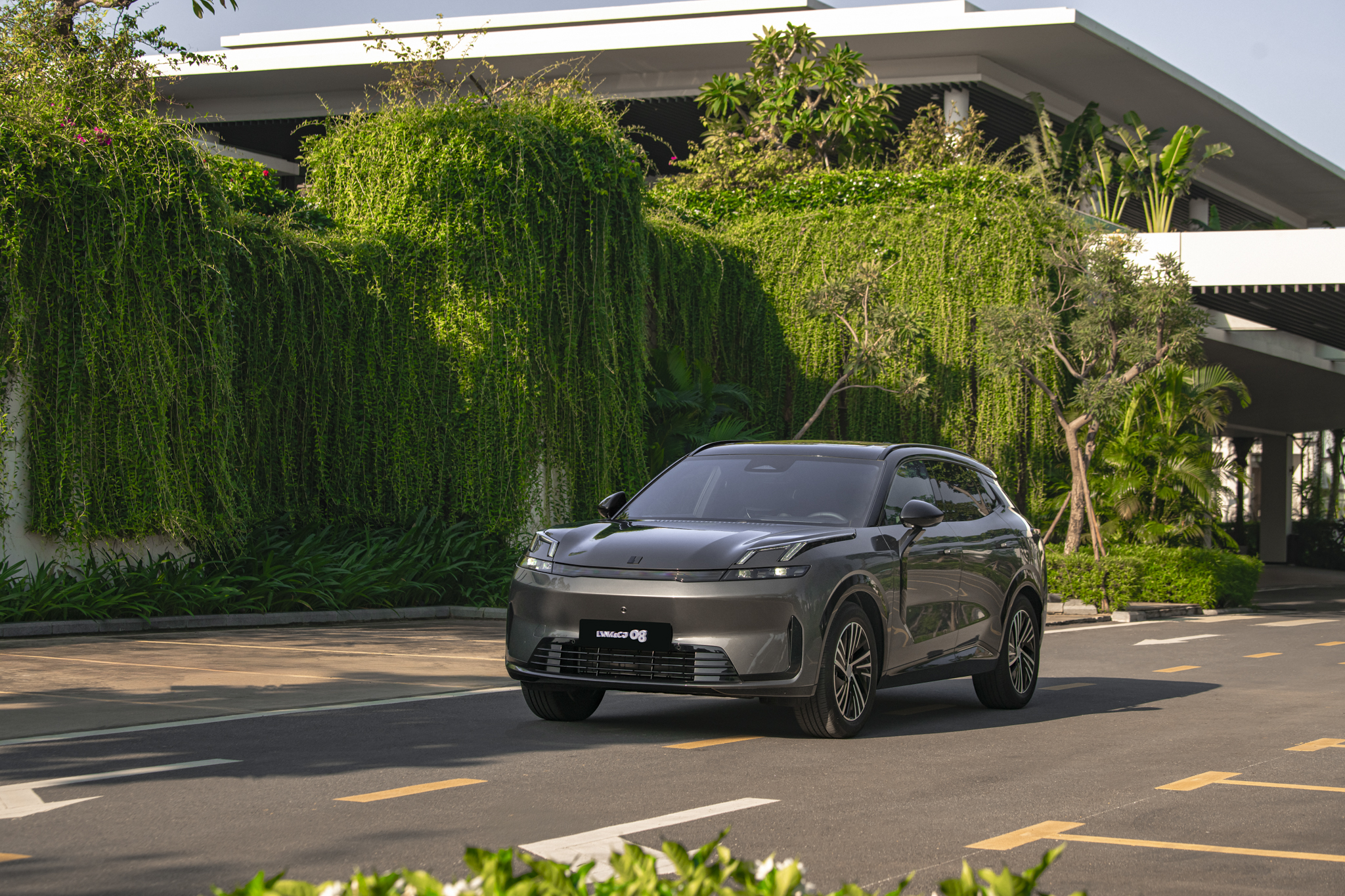 Hyundai SantaFe Hybrid và Lynk & Co 08: Chọn hiệu suất vượt trội hay 7 chỗ thực dụng?- Ảnh 5. Hyundai SantaFe Hybrid và Lynk & Co 08: Chọn hiệu suất vượt trội hay 7 chỗ thực dụng?- Ảnh 5.