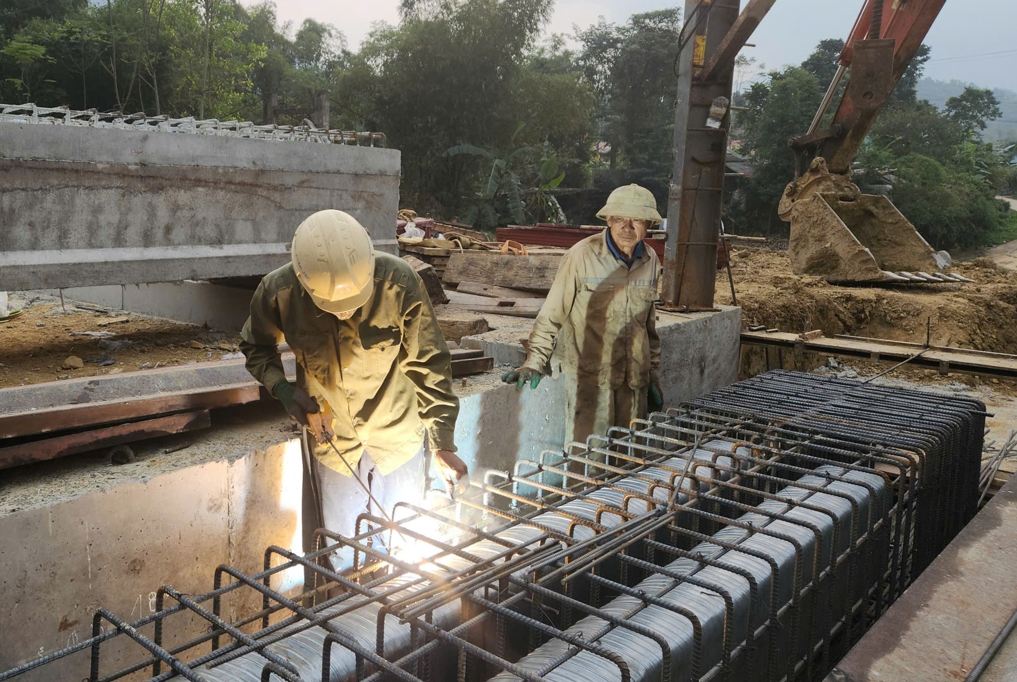 Hàng loạt cầu dân sinh ở Thanh Hóa sẽ hoàn thành trước tết Nguyên đán- Ảnh 2.