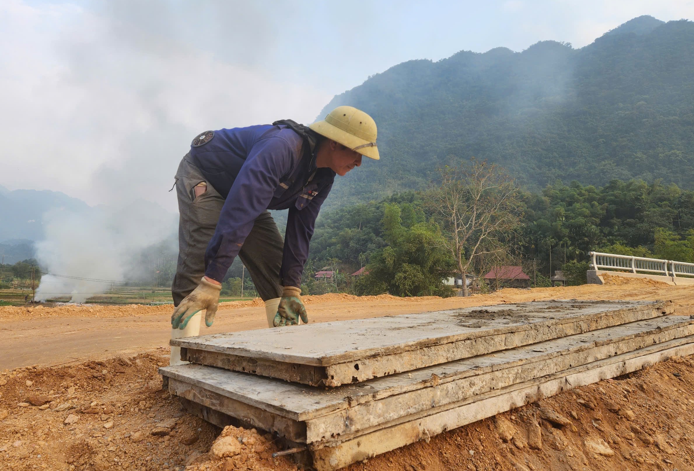 Hàng loạt cầu dân sinh ở Thanh Hóa sẽ hoàn thành trước tết Nguyên đán- Ảnh 3.