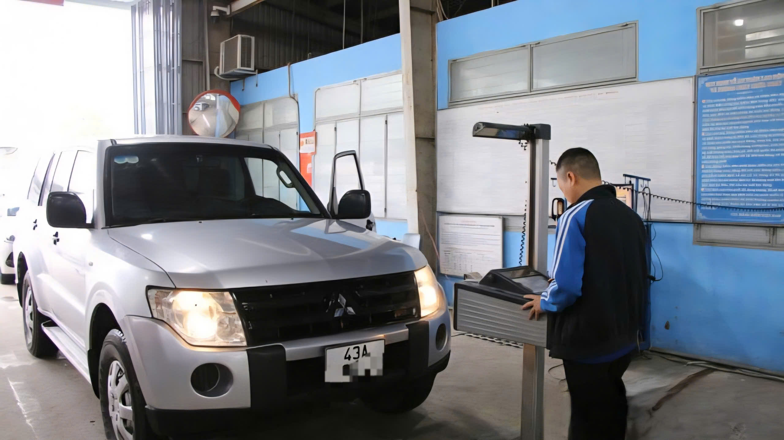 Thông tư 47 giúp người dân tiết kiệm thời gian, chi phí khi đăng kiểm phương tiện- Ảnh 1.