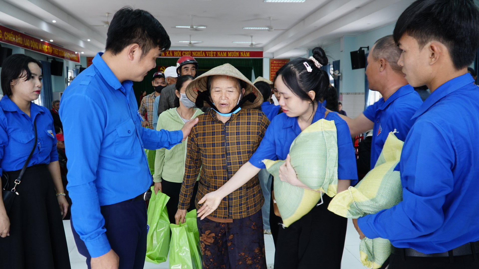 Gia Lai chi gần 1.200 tỷ đồng khắc phục hậu quả thiên tai- Ảnh 2. Gia Lai chi gần 1.200 tỷ đồng khắc phục hậu quả thiên tai- Ảnh 2.