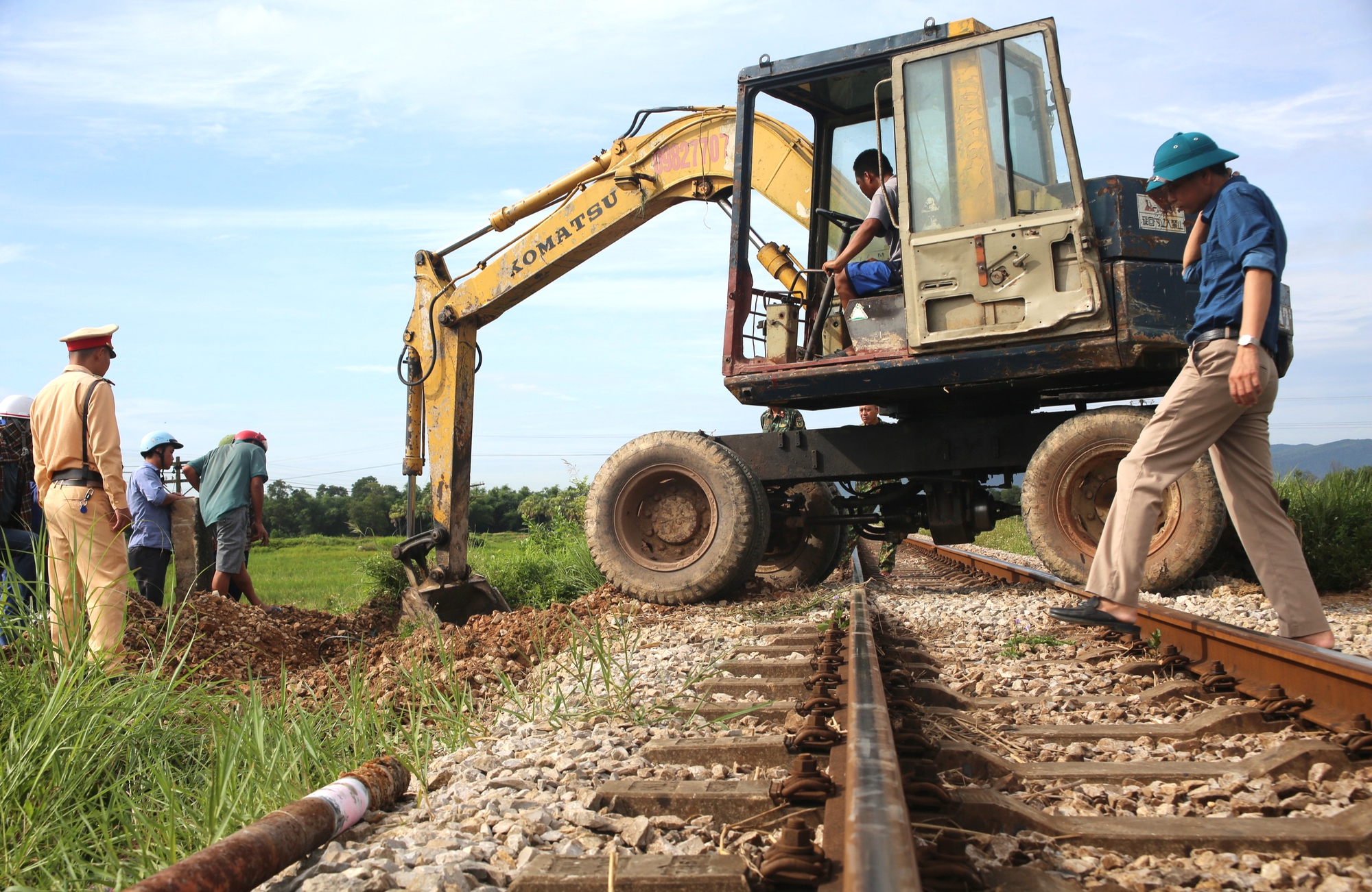 Thanh Hoá: Siết chặt quản lý, tích cực tuyên truyền đảm bảo an toàn giao thông đường sắt- Ảnh 5.