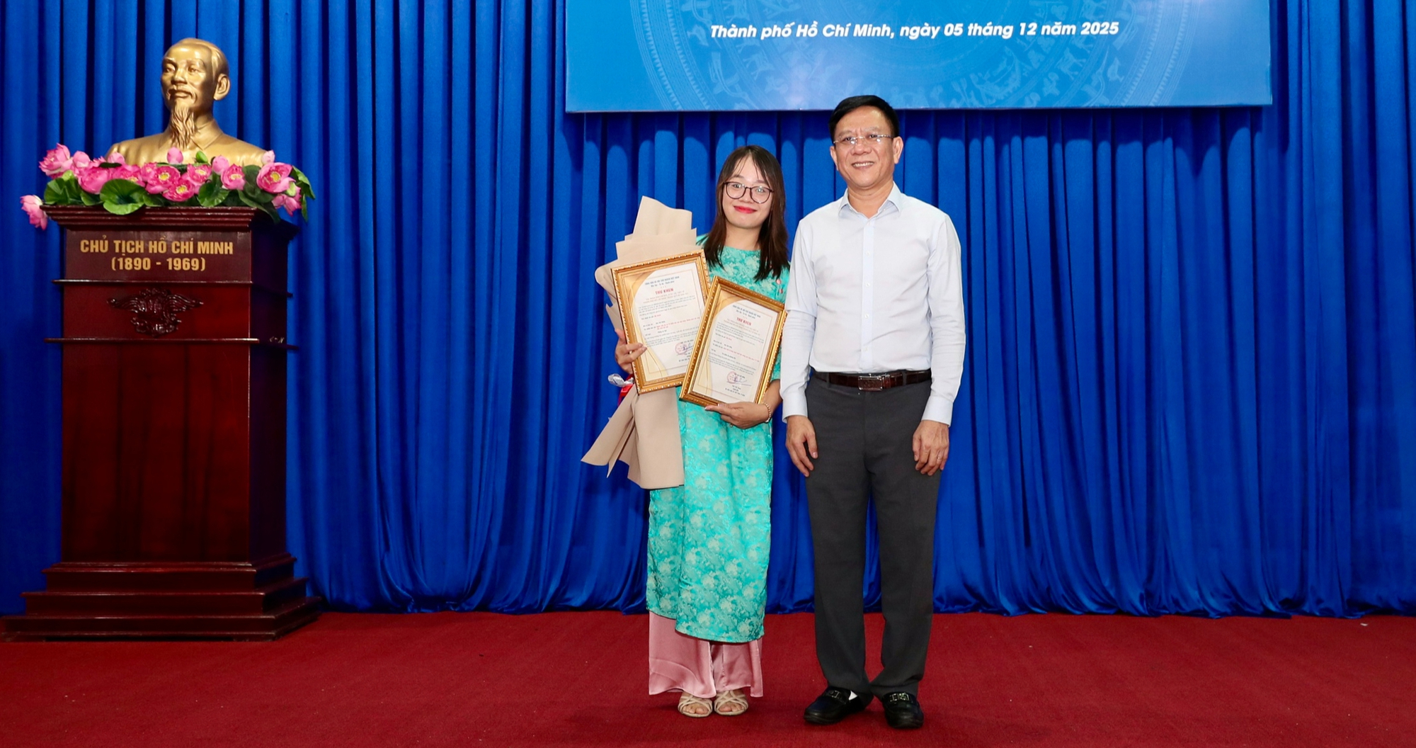 TP.HCM khen thưởng các tác phẩm báo chí xuất sắc quý III/2025- Ảnh 5.