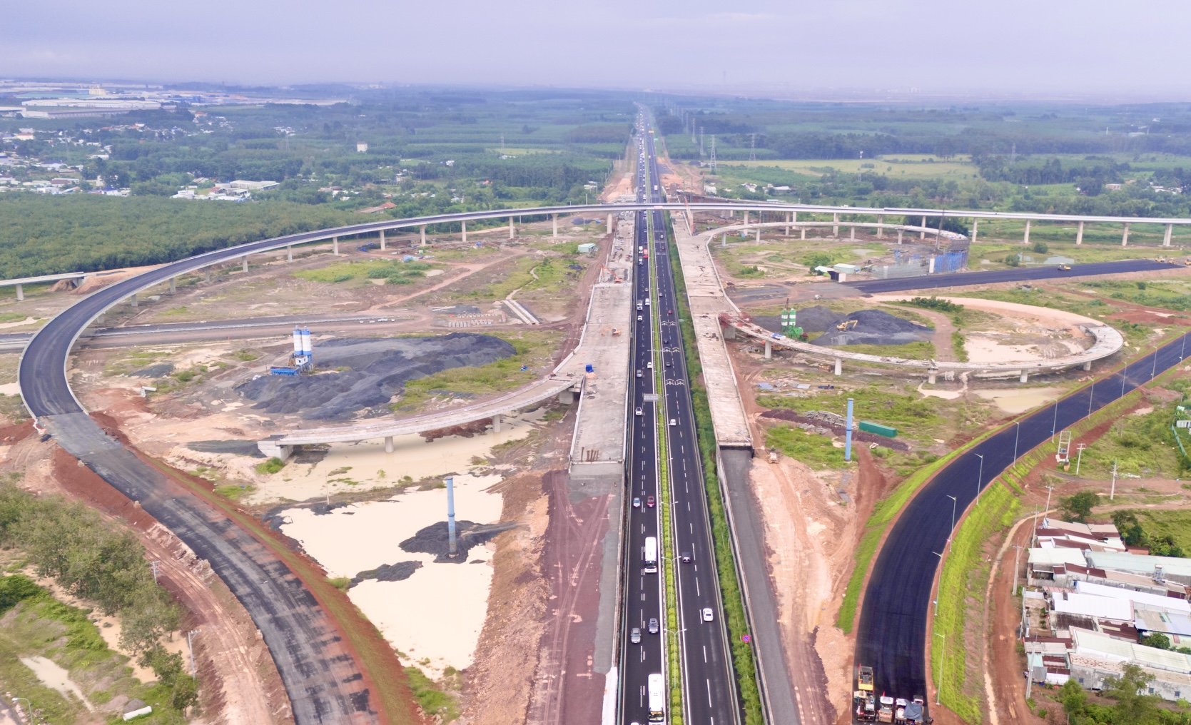 Từ 9/12 xe được lên cầu vượt nhánh qua nút giao Long Thành- Ảnh 1.