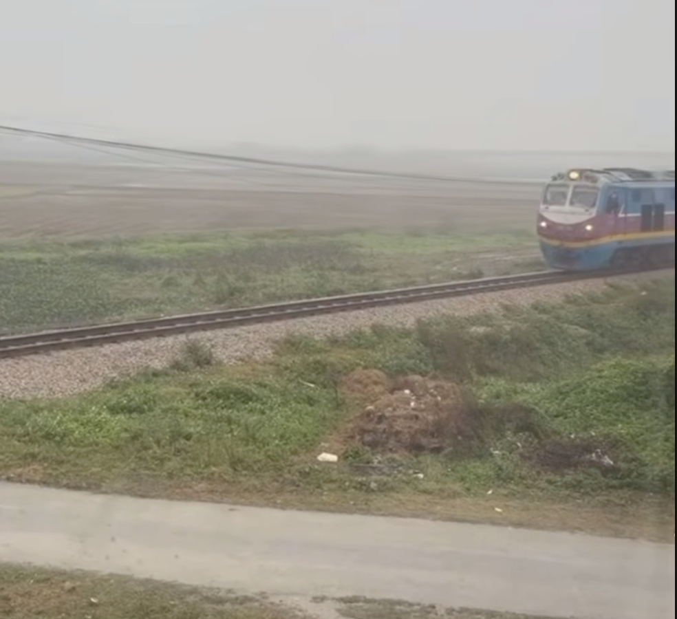 Phản ứng chớp nhoáng của lái tàu ngăn vụ tai nạn thảm khốc tại Nghệ An- Ảnh 2. Phản ứng chớp nhoáng của lái tàu ngăn vụ tai nạn thảm khốc tại Nghệ An- Ảnh 2.