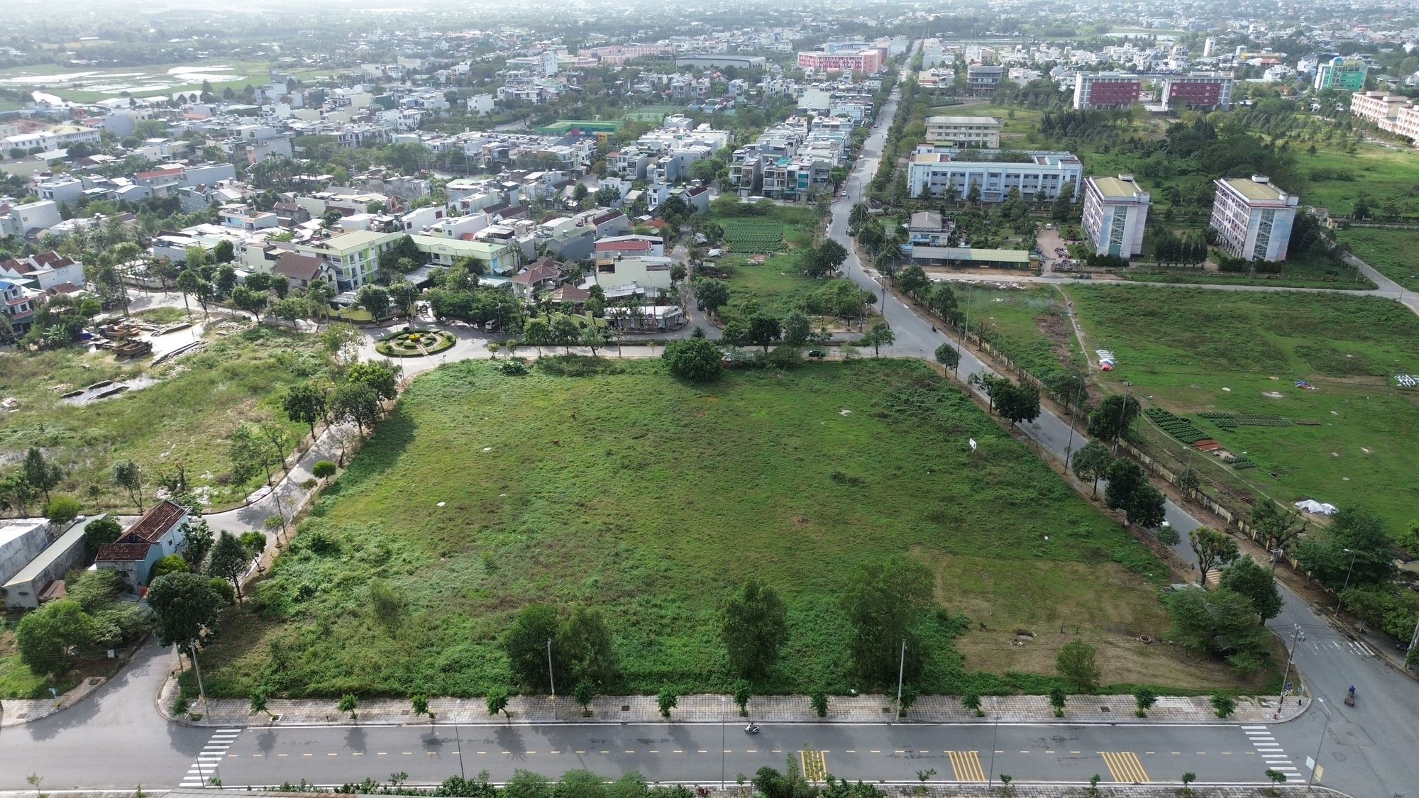 Quảng Ngãi đề ra nhiều giải pháp phát triển nhà ở xã hội- Ảnh 4. Quảng Ngãi đề ra nhiều giải pháp phát triển nhà ở xã hội- Ảnh 4.