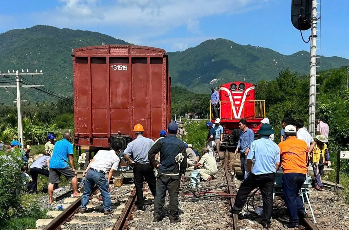 Quản lý chặt chẽ đăng kiểm và nhân lực đường sắt- Ảnh 2.