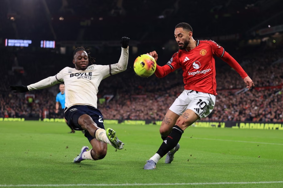 Wolverhampton vs MU Prediction (3:00 ໂມງເຊົ້າວັນທີ 9 ທັນວາ), ພຣີເມຍລີກ 2025-2026 - ຮູບ 1. Nhận định Wolverhampton và MU (3h00 ngày 9/12), Ngoại hạng Anh 2025-2026- Ảnh 1.