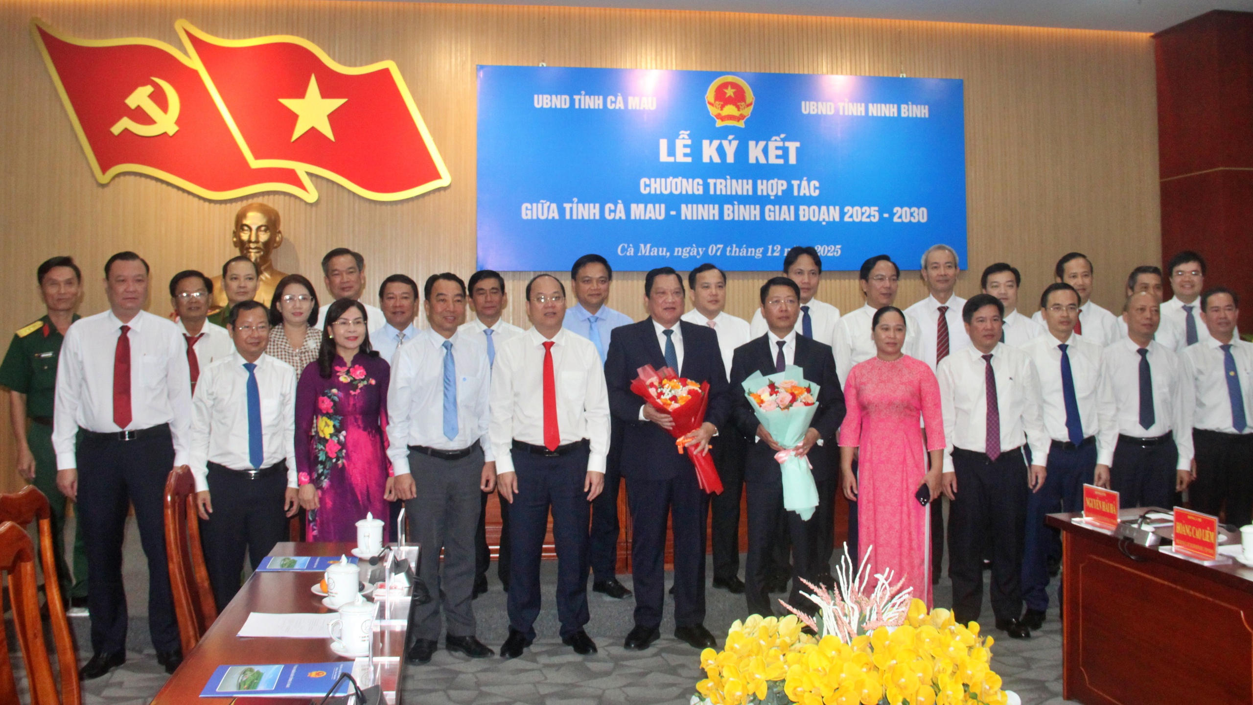 Hai tỉnh Cà Mau và Ninh Bình ký kết hợp tác toàn diện- Ảnh 2.