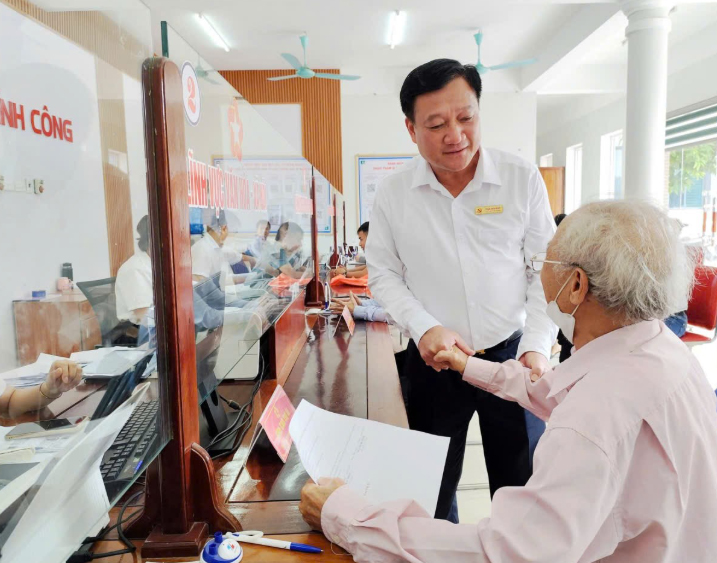 Hà Tĩnh: Đột phá trong cải cách hành chính giúp nâng cao kỹ năng số của người dân- Ảnh 4.