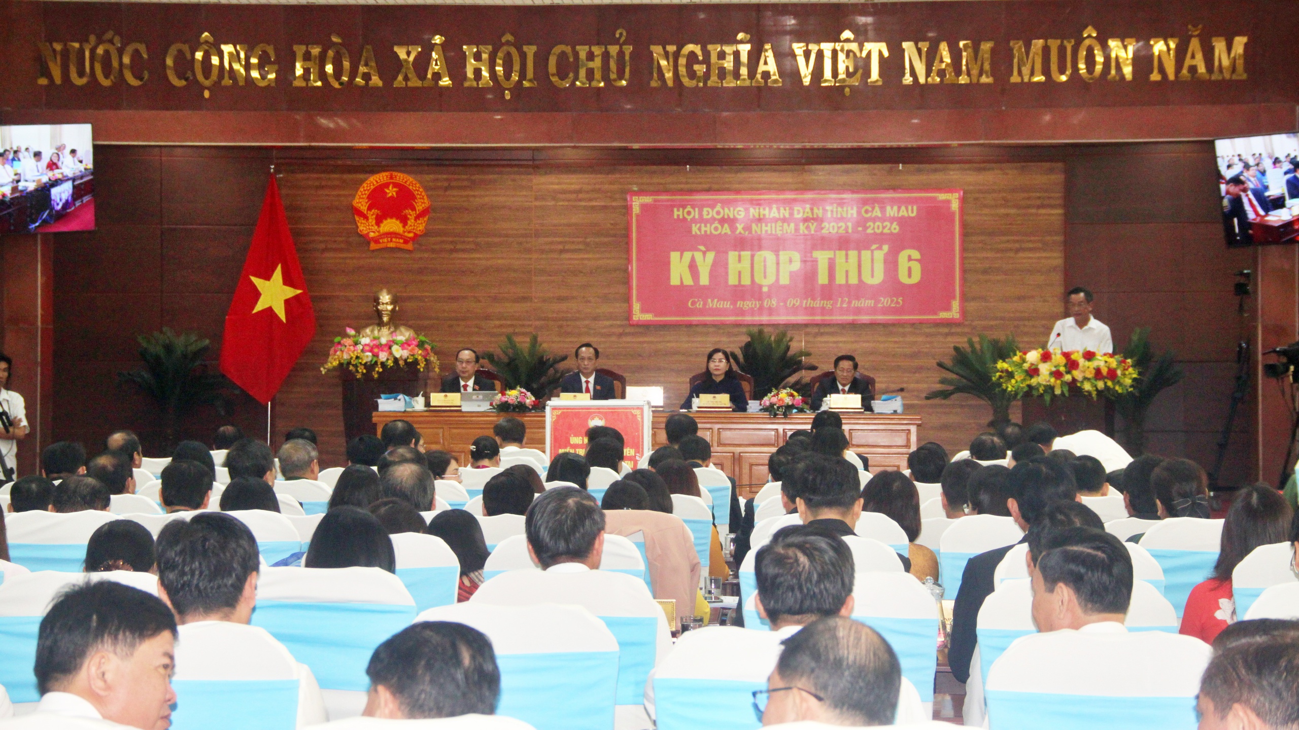 Cà Mau đẩy mạnh xây dựng hạ tầng, tích cực giải quyết kiến nghị của cử tri- Ảnh 2. Cà Mau đẩy mạnh xây dựng hạ tầng, tích cực giải quyết kiến nghị của cử tri- Ảnh 2.