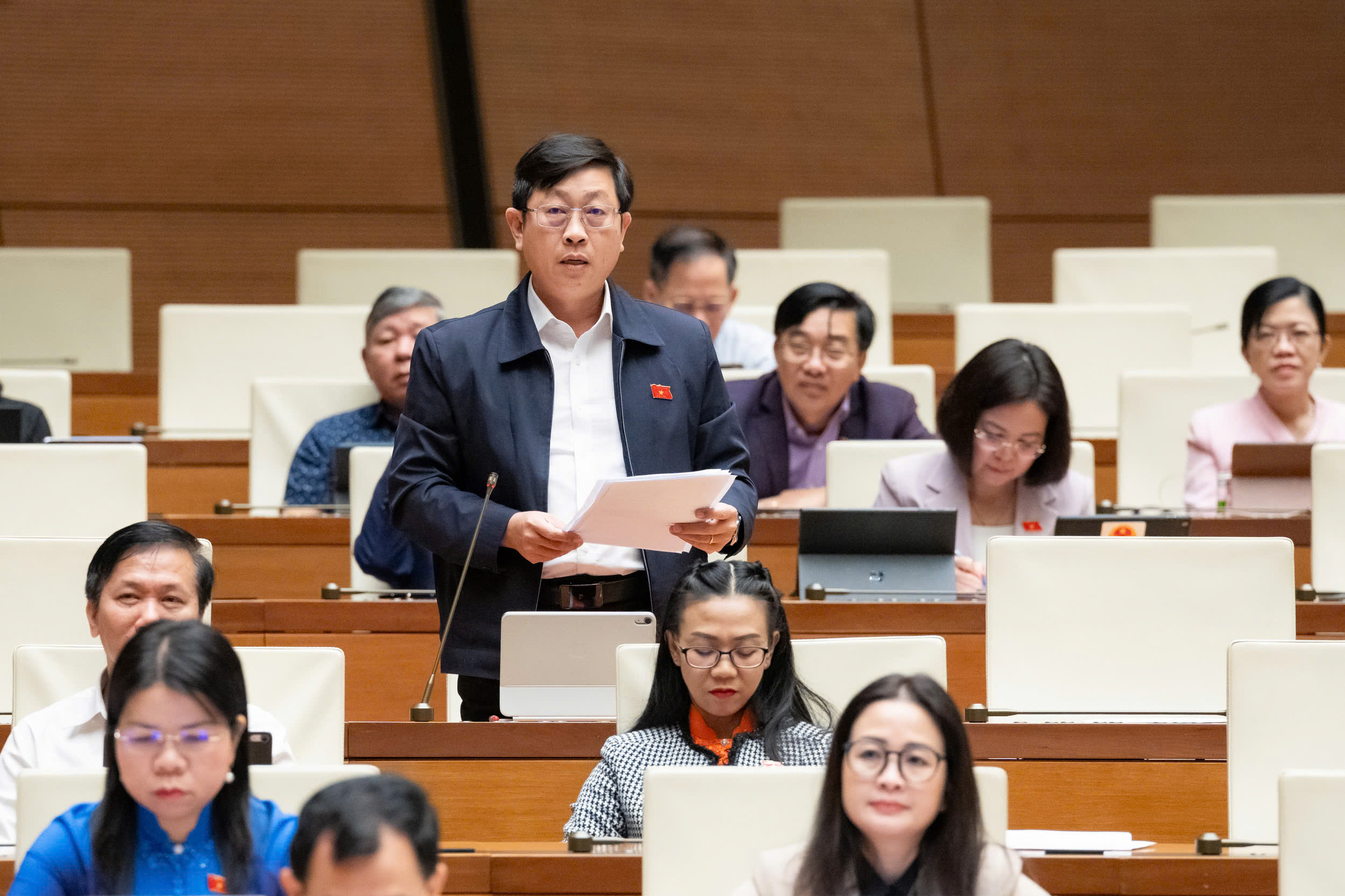 Trao cơ chế mở đường cải tạo chung cư cũ, gỡ điểm nghẽn phát triển hạ tầng cho Hà Nội- Ảnh 2. Trao cơ chế mở đường cải tạo chung cư cũ, gỡ điểm nghẽn phát triển hạ tầng cho Hà Nội- Ảnh 2.