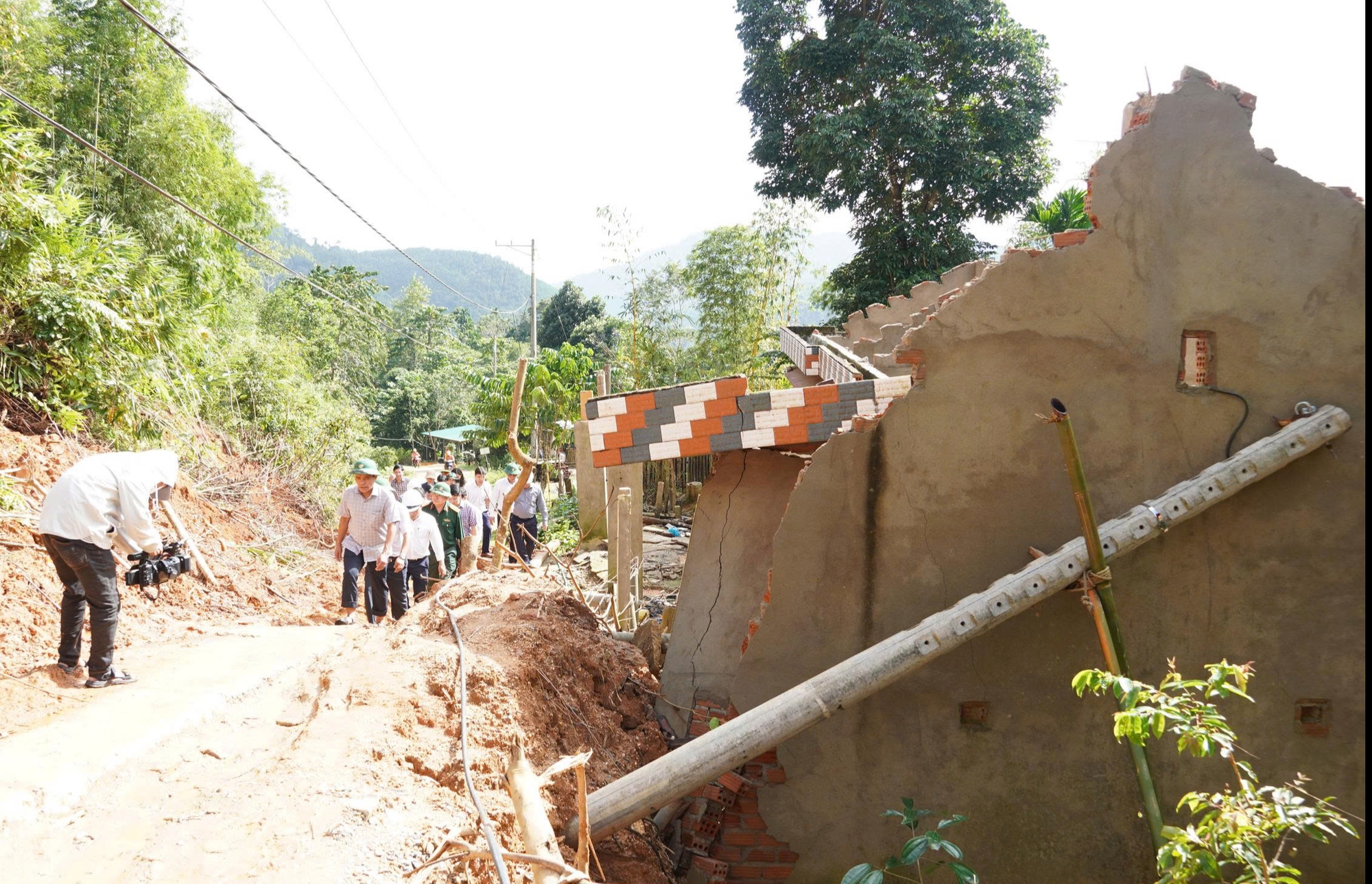 Quảng Ngãi: Chi 22 tỷ đồng xây khu tái định cư di dời người dân vùng sạt lở- Ảnh 1.