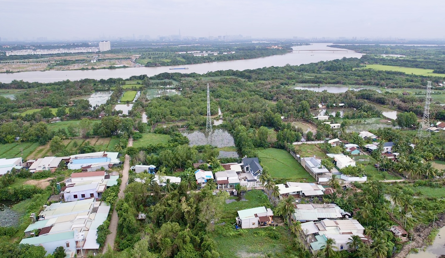 Đất đai vướng quy hoạch, giá thấp, thuế tăng ảnh hưởng quyền lợi người dân- Ảnh 3. Đất đai vướng quy hoạch, giá thấp, thuế tăng ảnh hưởng quyền lợi người dân- Ảnh 3.