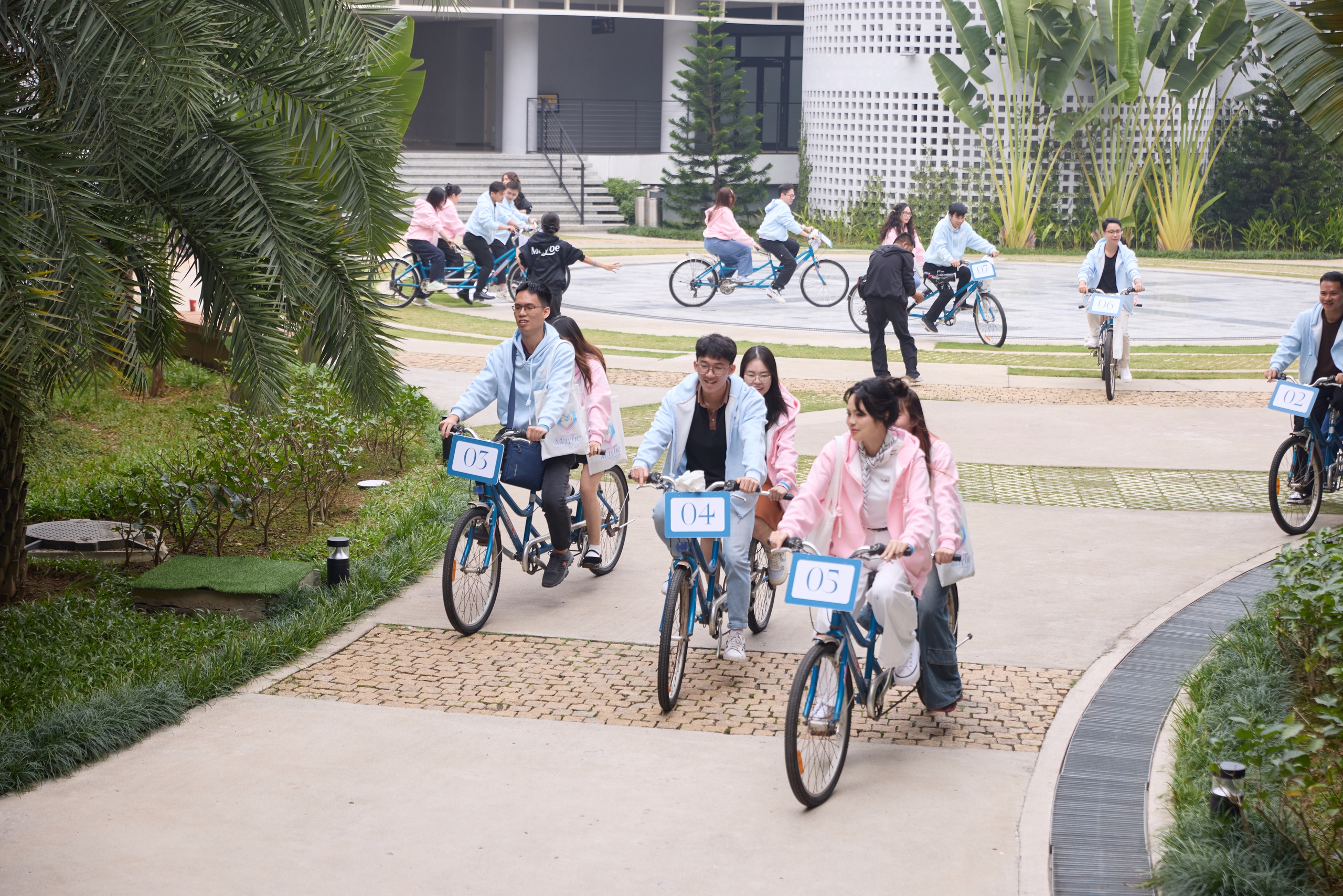 Vietnam Airlines và FPT bắt tay tổ chức sự kiện “kết đôi” cho nhân viên- Ảnh 3. Vietnam Airlines và FPT bắt tay tổ chức sự kiện “kết đôi” cho nhân viên- Ảnh 3.