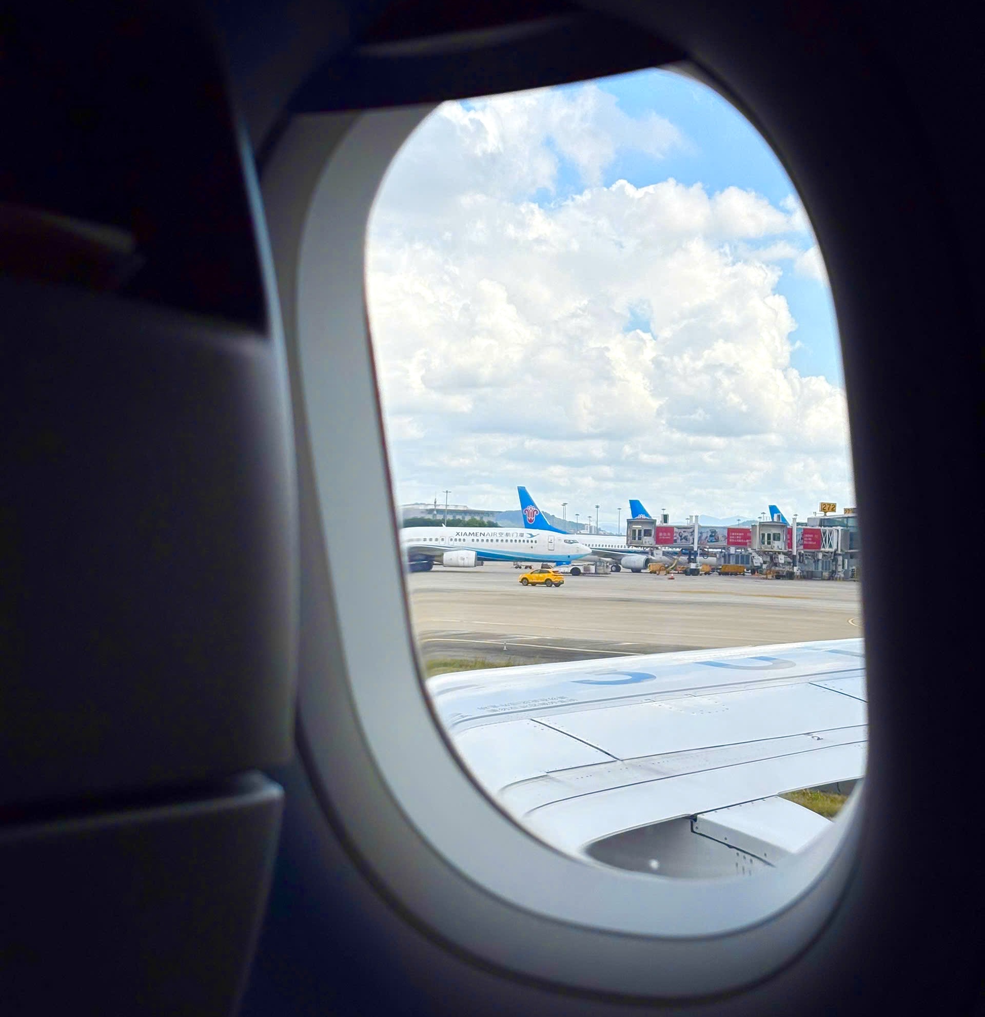 Hoàn thiện nền tảng pháp lý, hiện đại hóa toàn diện hoạt động hàng không- Ảnh 2. Hoàn thiện nền tảng pháp lý, hiện đại hóa toàn diện hoạt động hàng không- Ảnh 2.