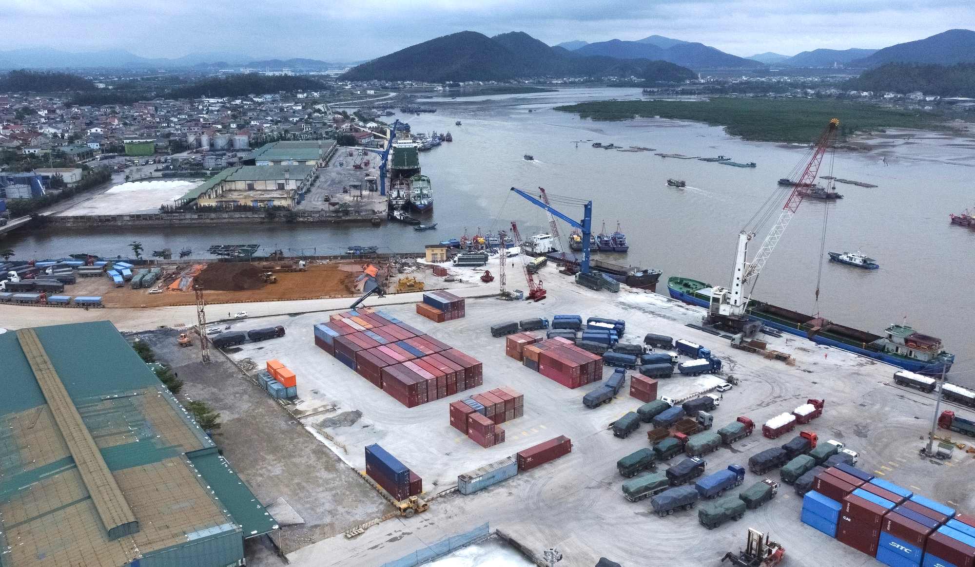 Quyết định 1051/QĐ-BXD - Cơ sở phát triển kinh tế biển Nghệ An trong tương lai- Ảnh 1. Quyết định 1051/QĐ-BXD - Cơ sở phát triển kinh tế biển Nghệ An trong tương lai- Ảnh 1.