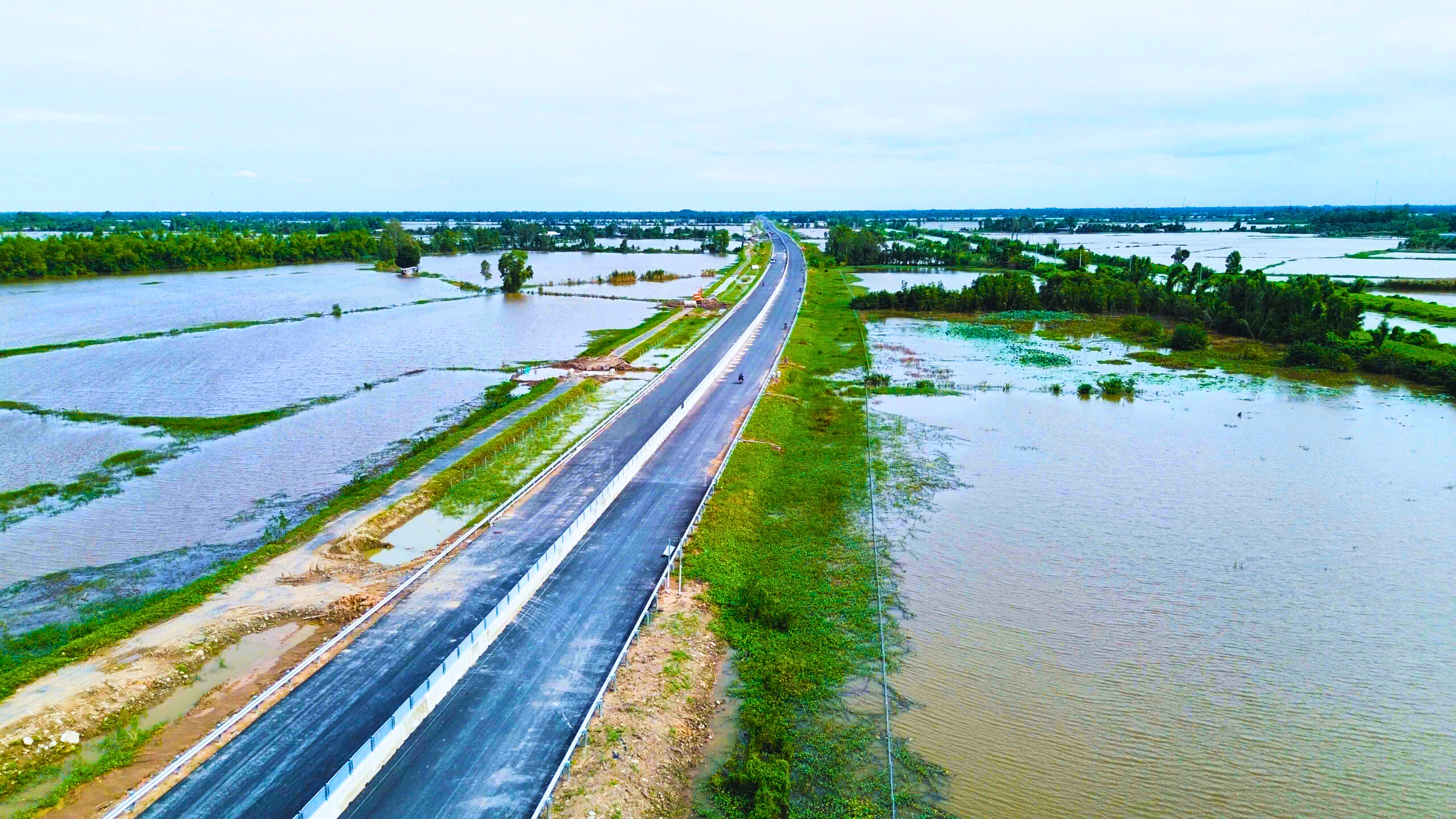 Sẵn sàng khởi công, khánh thành các dự án giao thông lớn- Ảnh 3. Sẵn sàng khởi công, khánh thành các dự án giao thông lớn- Ảnh 3.