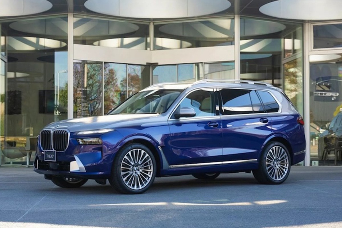 Chiêm ngưỡng xế sang BMW X7 dát vàng- Ảnh 1.