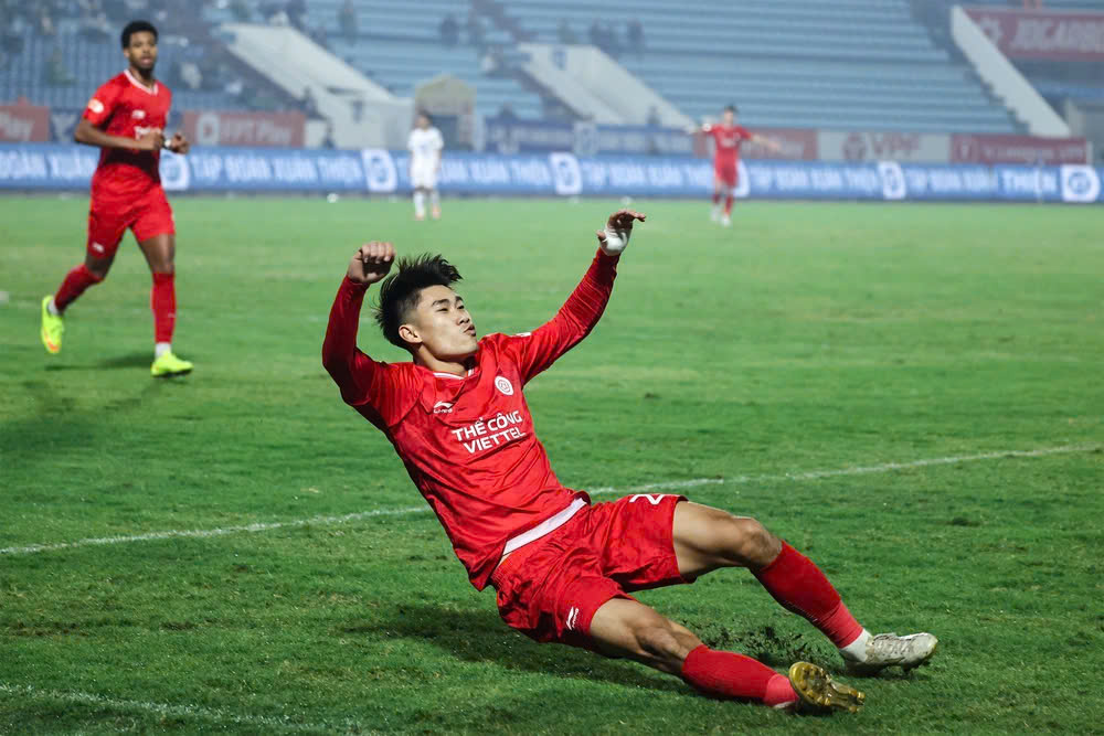 Liên tục ghi bàn ở V-League, người hùng SEA Games sẽ lọt tầm ngắm của HLV Kim Sang-sik?- Ảnh 2.