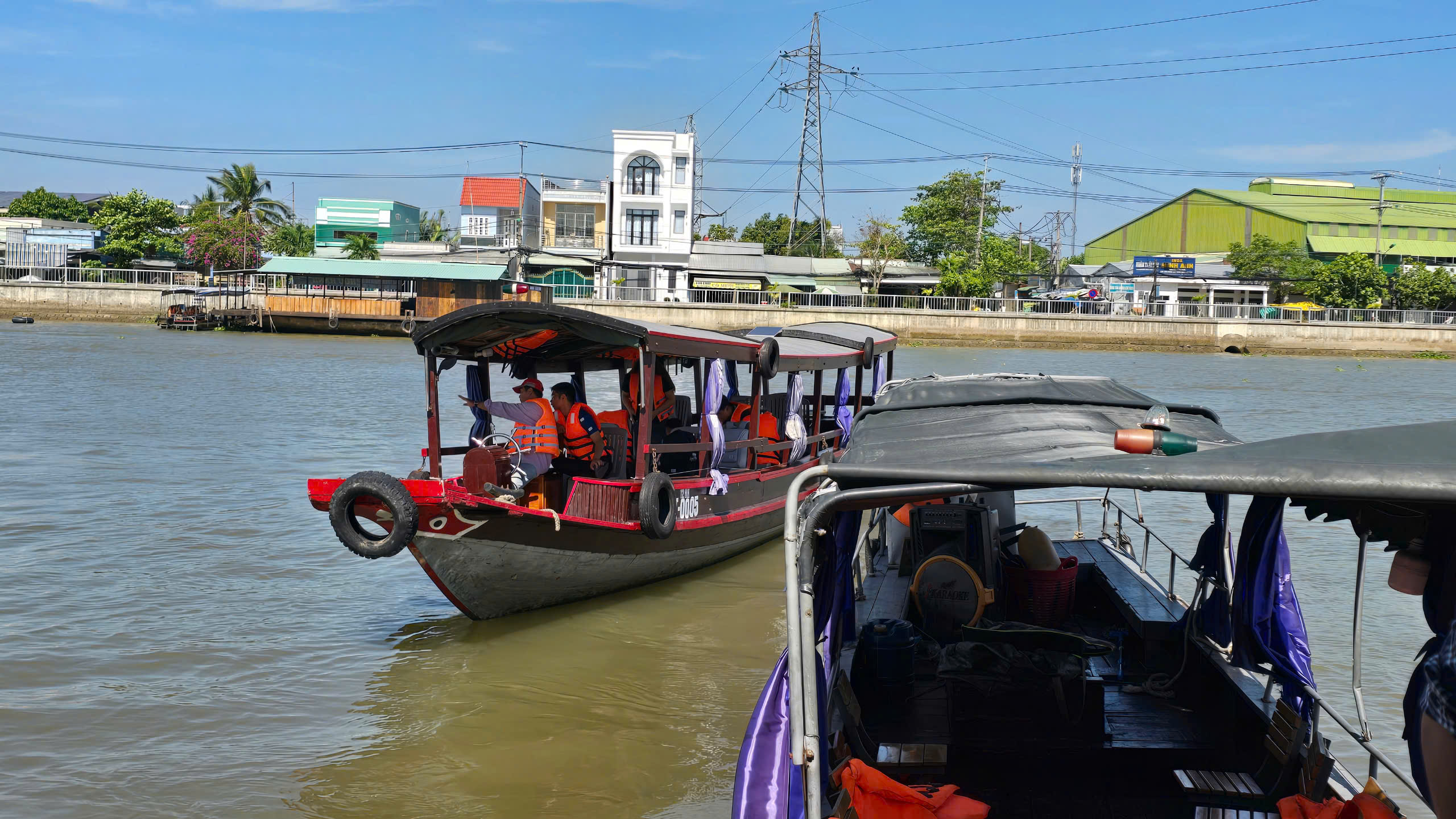 Kiểm tra điểm dừng chân, tàu du lịch chợ nổi Cái Răng sau vụ nhiều du khách rơi sông- Ảnh 3.