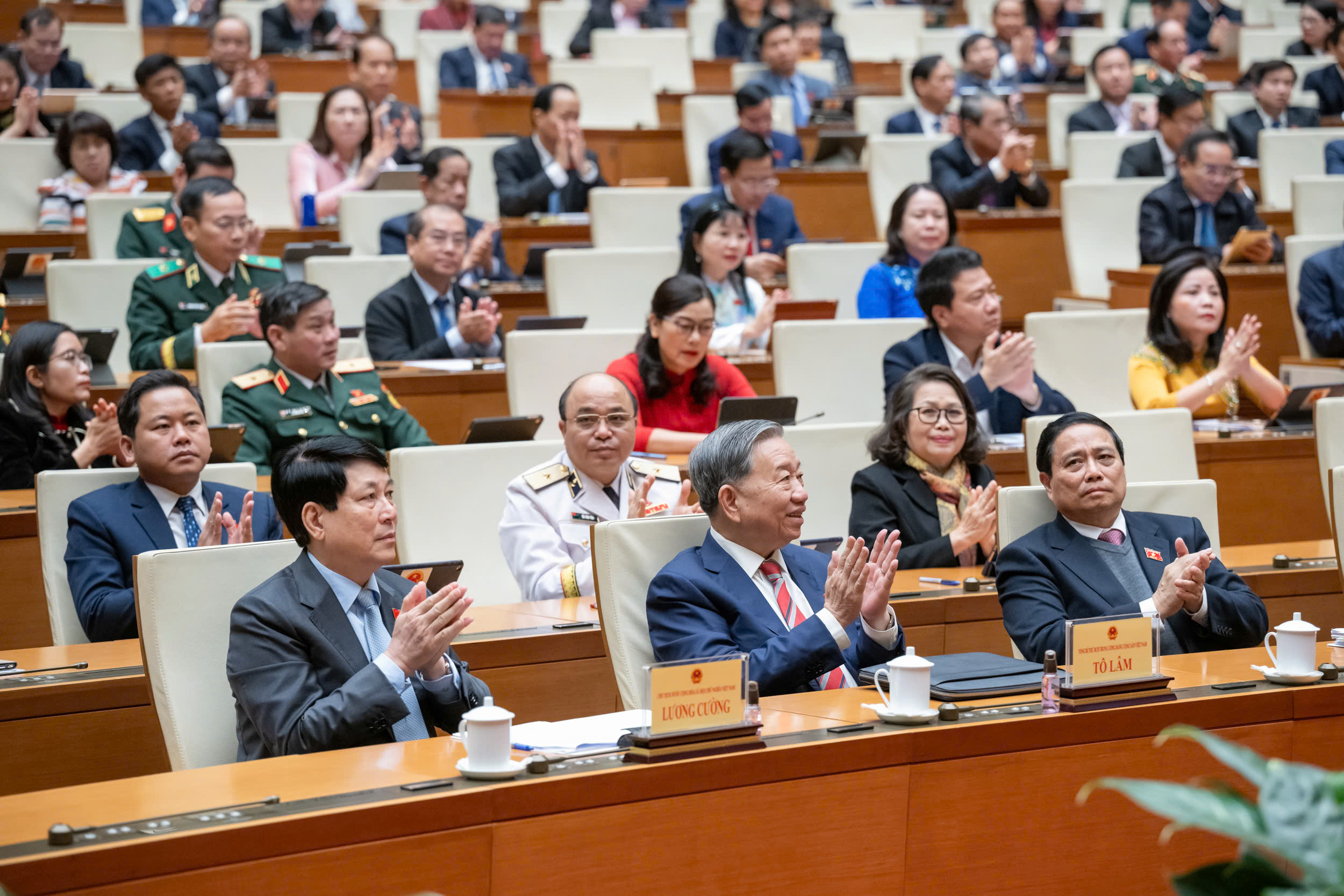 Chủ tịch Quốc hội: Bắt đúng mạch, khắc phục điểm nghẽn làm chậm phát triển đất nước- Ảnh 2.