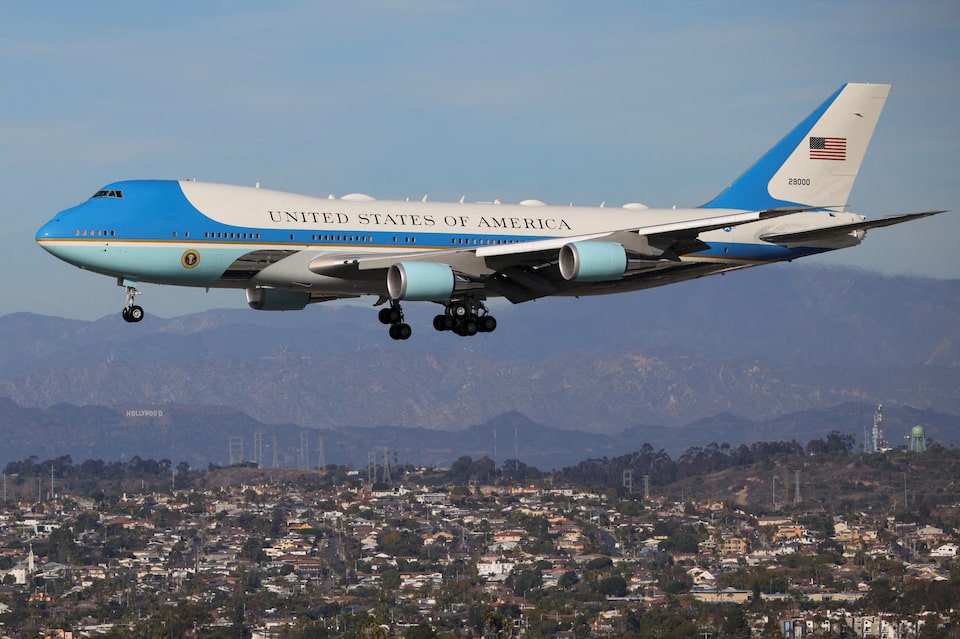 Ông Trump phàn nàn Boeing vì chậm tiến độ bàn giao chuyên cơ Tổng thống- Ảnh 1.