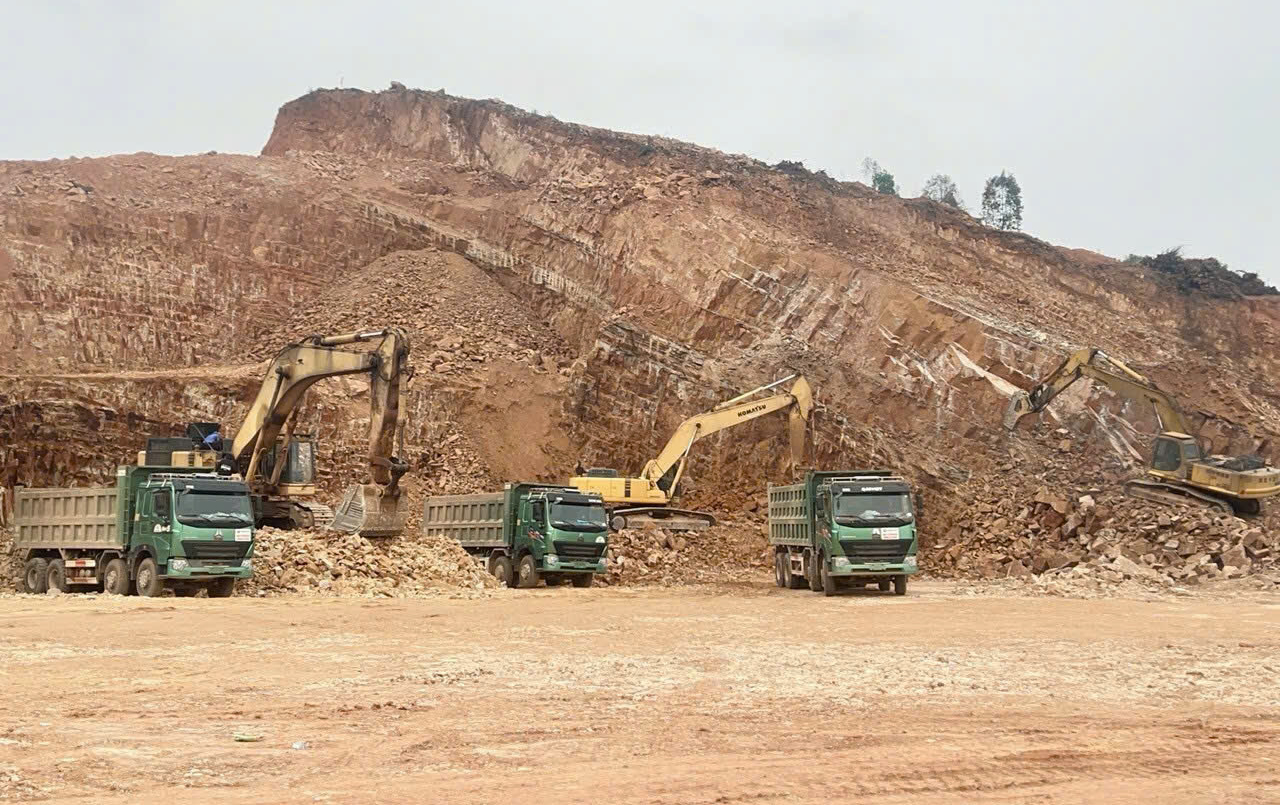 Công ty CP Vân tải Xây dựng Tân Hưng Thịnh: Luôn chấp hành tốt quy định về khoáng sản- Ảnh 2.