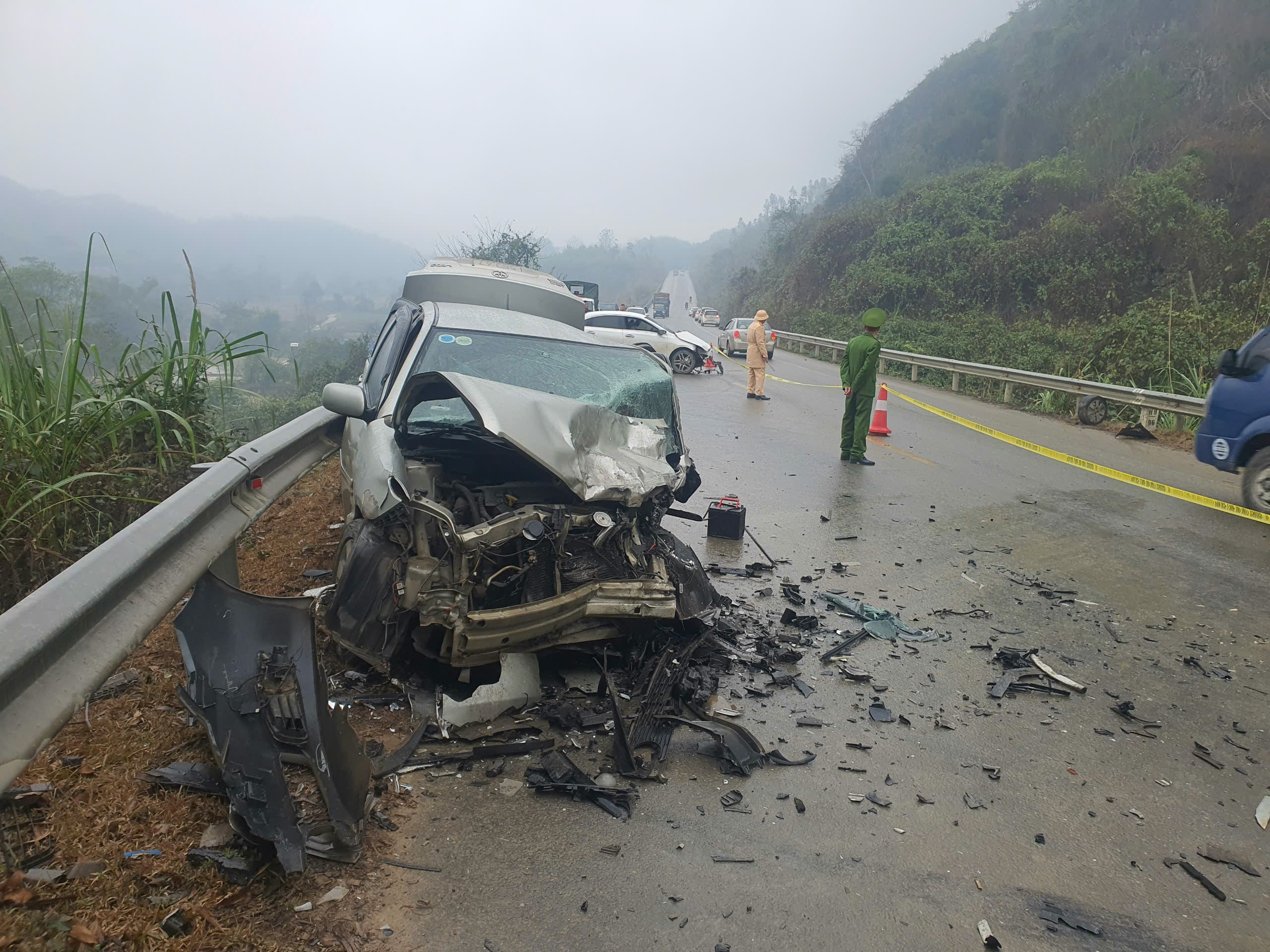 Nguyên nhân ban đầu vụ tai nạn giao thông trên cao tốc Thái Nguyên - Chợ Mới- Ảnh 2.