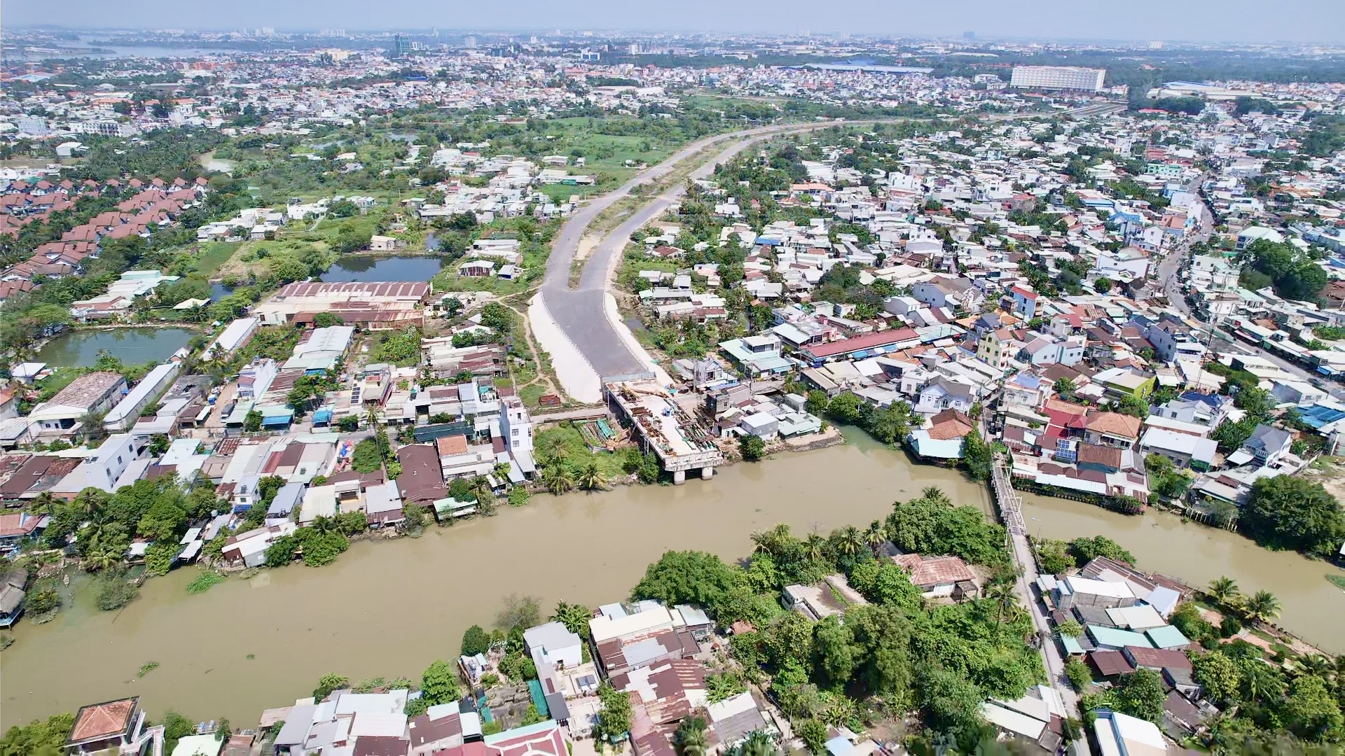 Cầu Vàm Cái Sứt xây xong vẫn đóng vì thiếu đường nối về cao tốc TP.HCM - Long Thành- Ảnh 10.