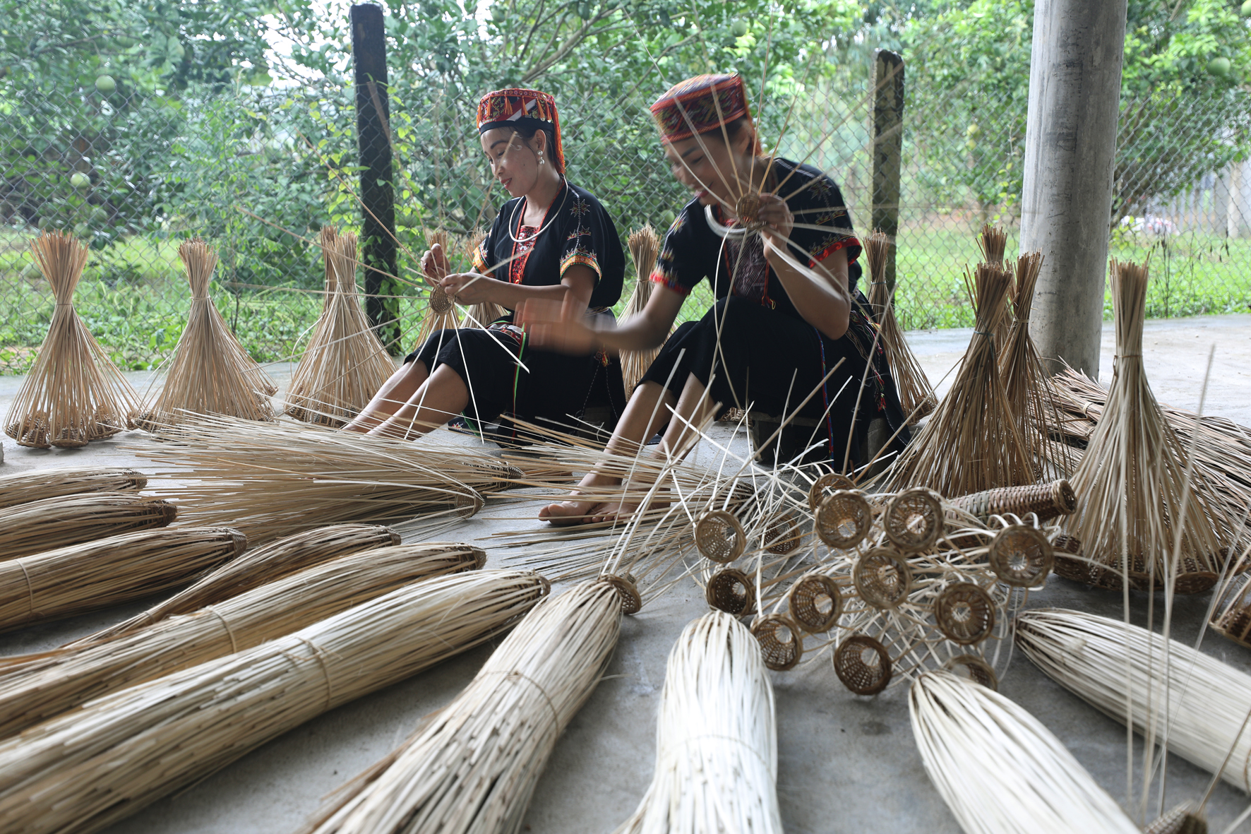 Ngắm hồ Thác Bà từ trên cao nơi thu hút hàng nghìn du khách- Ảnh 14.