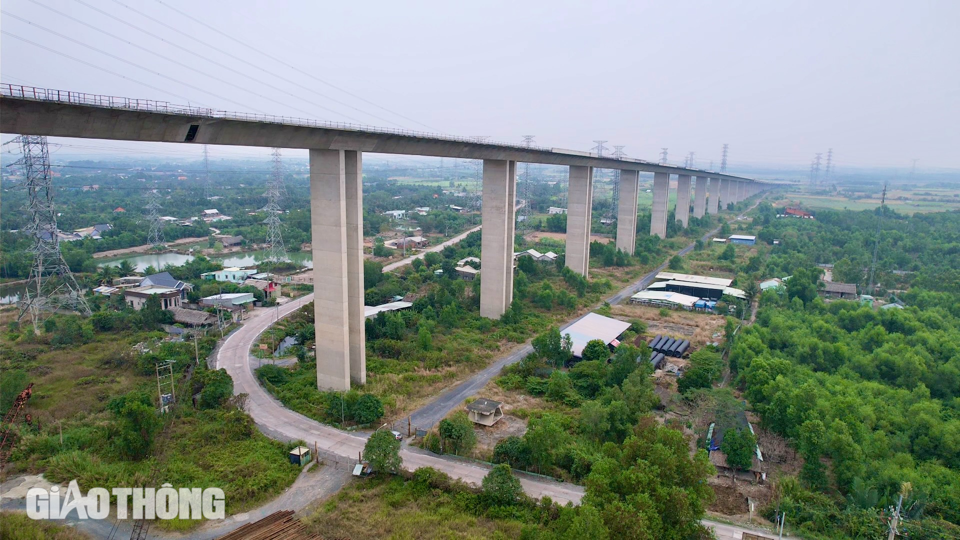 Cầu Phước Khánh trên cao tốc Bến Lức - Long Thành chờ ngày tái khởi động- Ảnh 2.