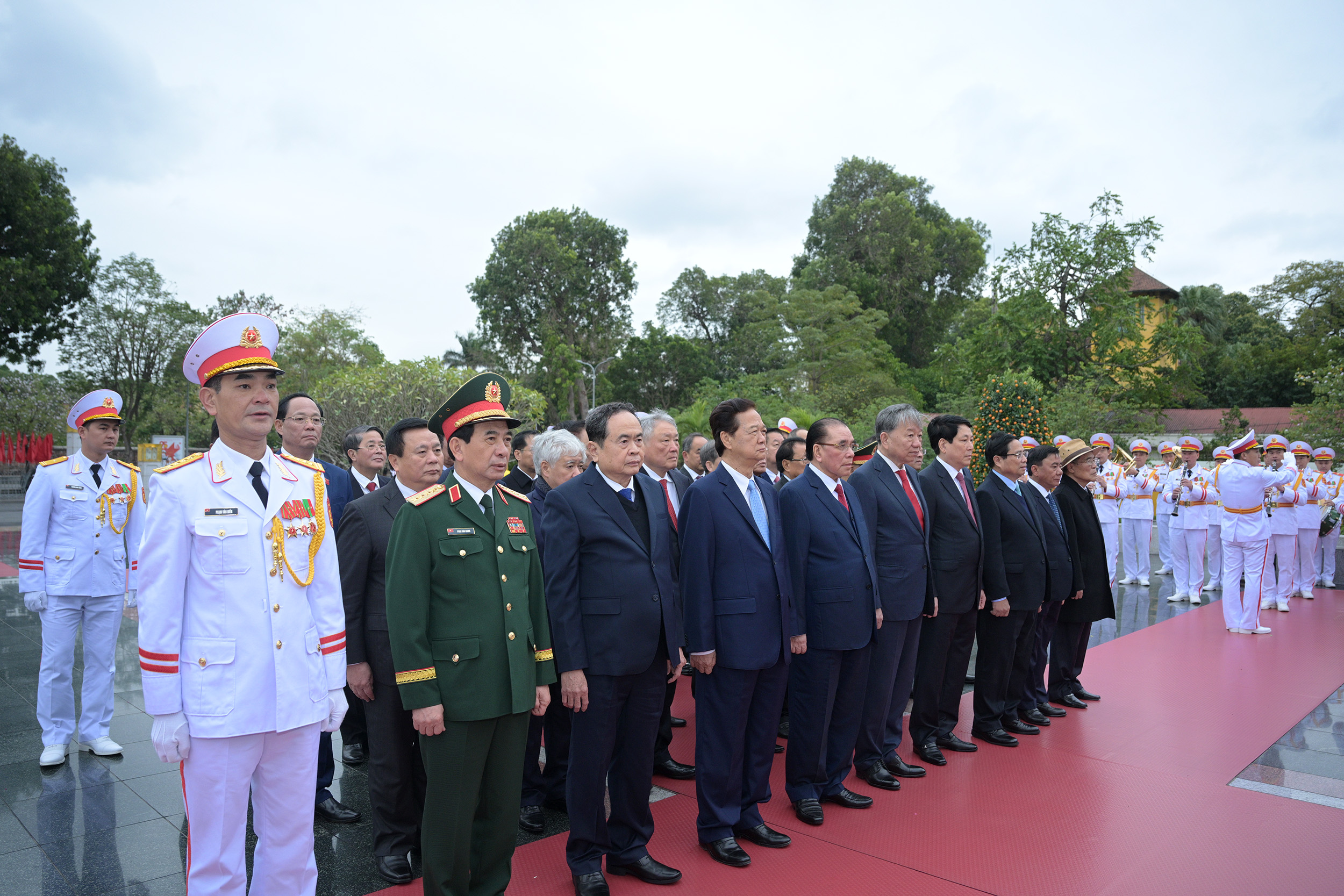 Lãnh đạo Đảng, Nhà nước vào Lăng viếng Chủ tịch Hồ Chí Minh- Ảnh 7.