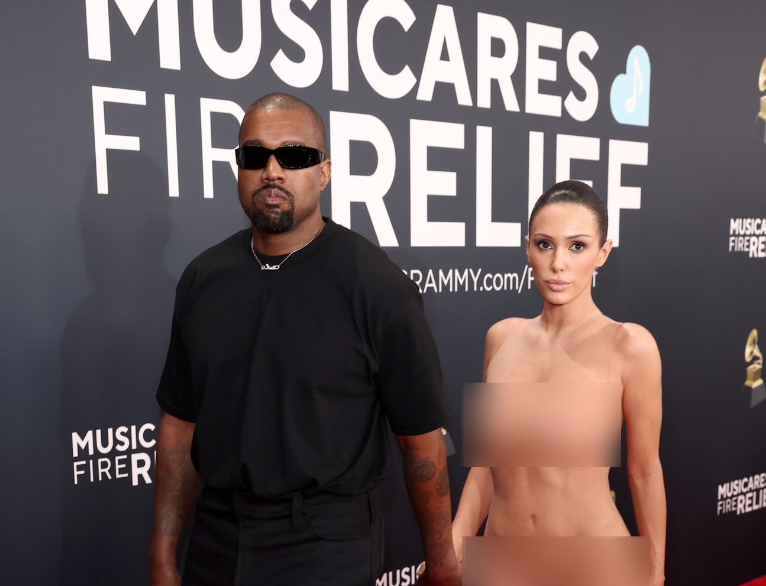 Vợ Kanye West gây sốc tại thảm đỏ Grammy- Ảnh 3.