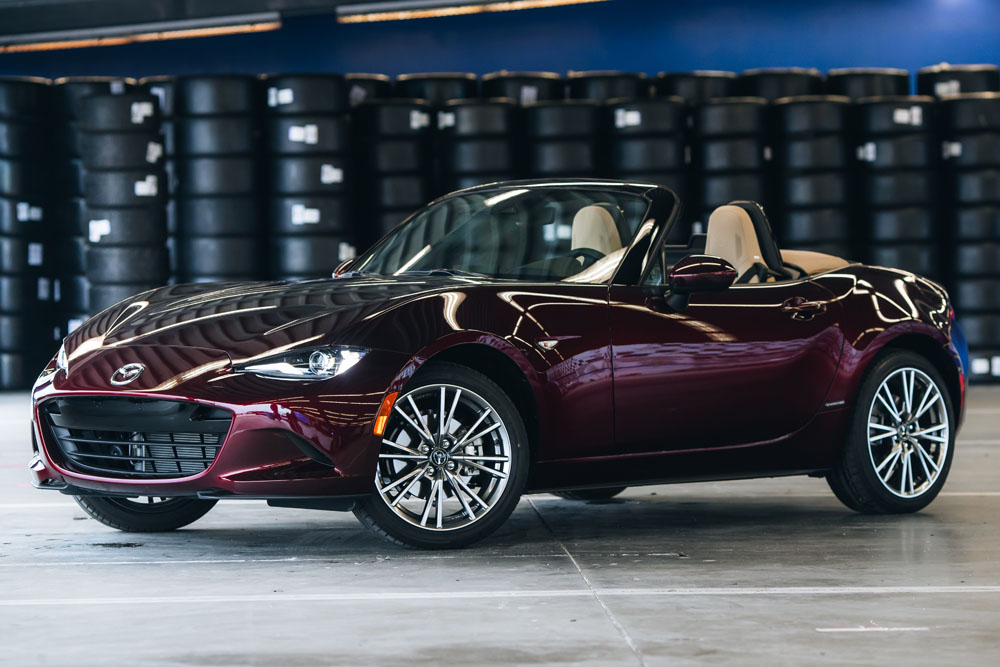 Mazda MX-5 Miata có thêm phiên bản đặc biệt- Ảnh 3.