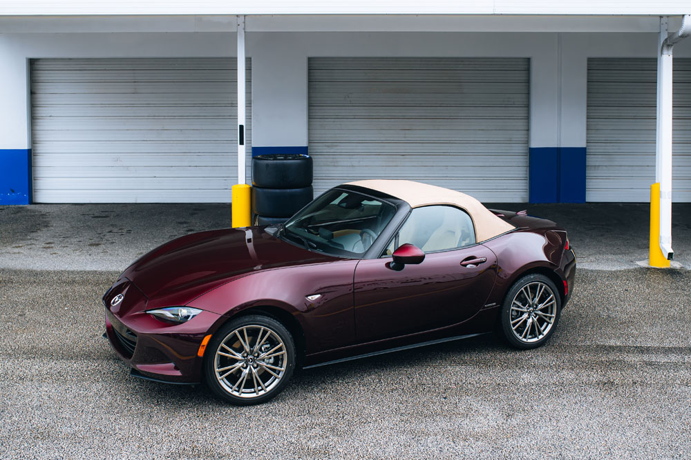 Mazda MX-5 Miata có thêm phiên bản đặc biệt- Ảnh 4.