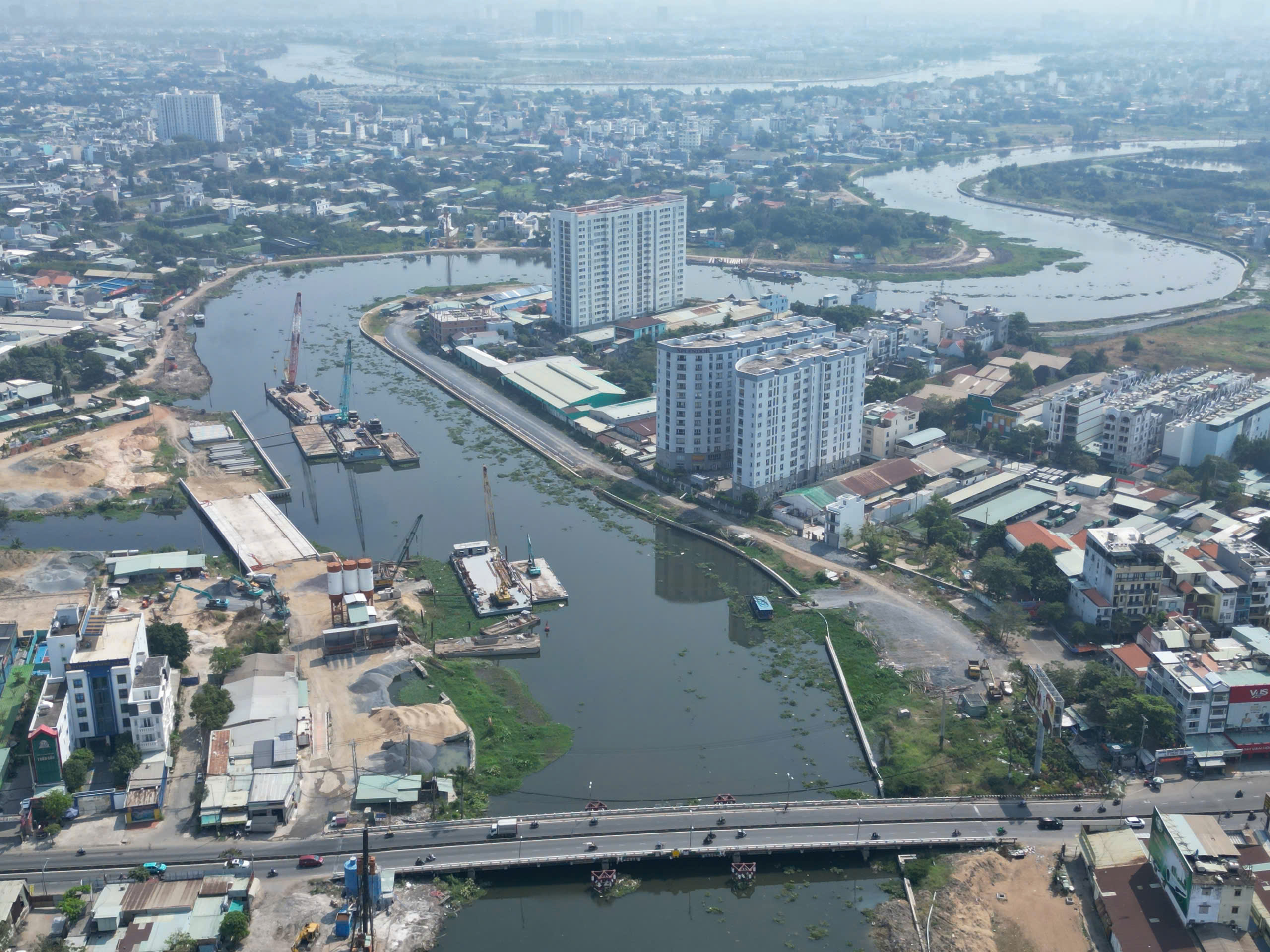 TP.HCM sắp thông xe nhiều đoạn đường ven kênh Tham Lương - Bến Cát - rạch Nước Lên- Ảnh 1.