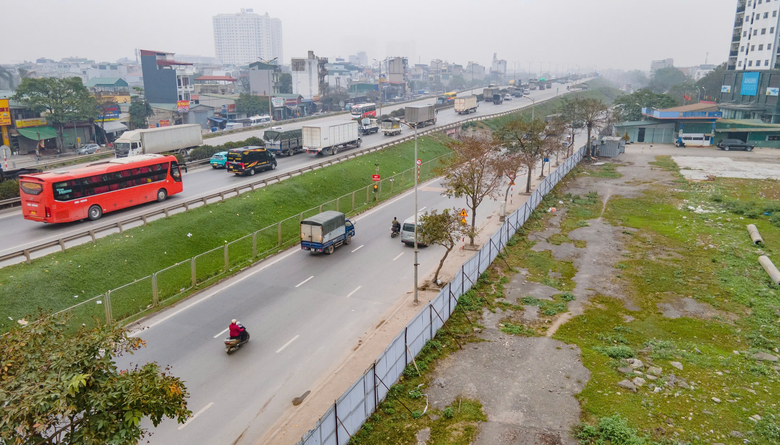 Toàn cảnh khu vực thi công bến xe khách Yên Sở sau 10 năm chờ đợi- Ảnh 8.