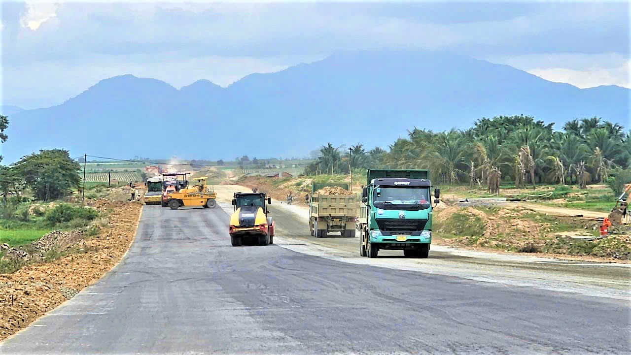 Phó thủ tướng Lê Thành Long: Tăng tốc thi công cao tốc qua Phú Yên - Khánh Hòa - Đắk Lắk- Ảnh 3.