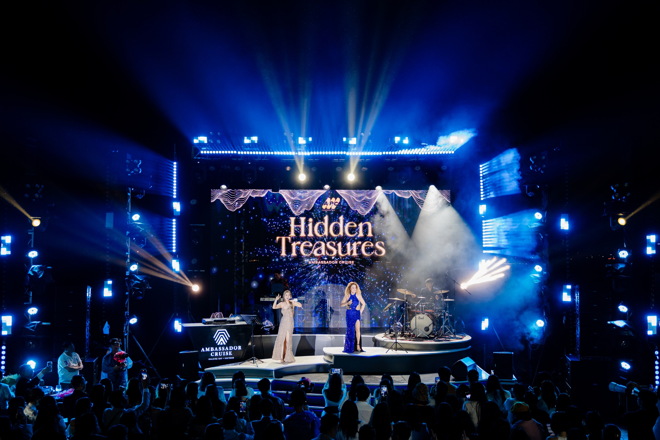 Đạo diễn hé lộ điều đặc biệt tại chương trình “Đêm kỳ quan - Wonders by night”- Ảnh 1. Đạo diễn hé lộ điều đặc biệt tại chương trình “Đêm kỳ quan - Wonders by night”- Ảnh 1.