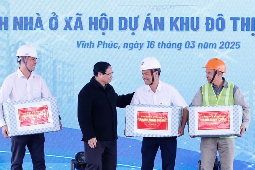 Thủ tướng: Thực hiện phương châm "3 có 2 không" trong phát triển nhà ở xã hội- Ảnh 3.