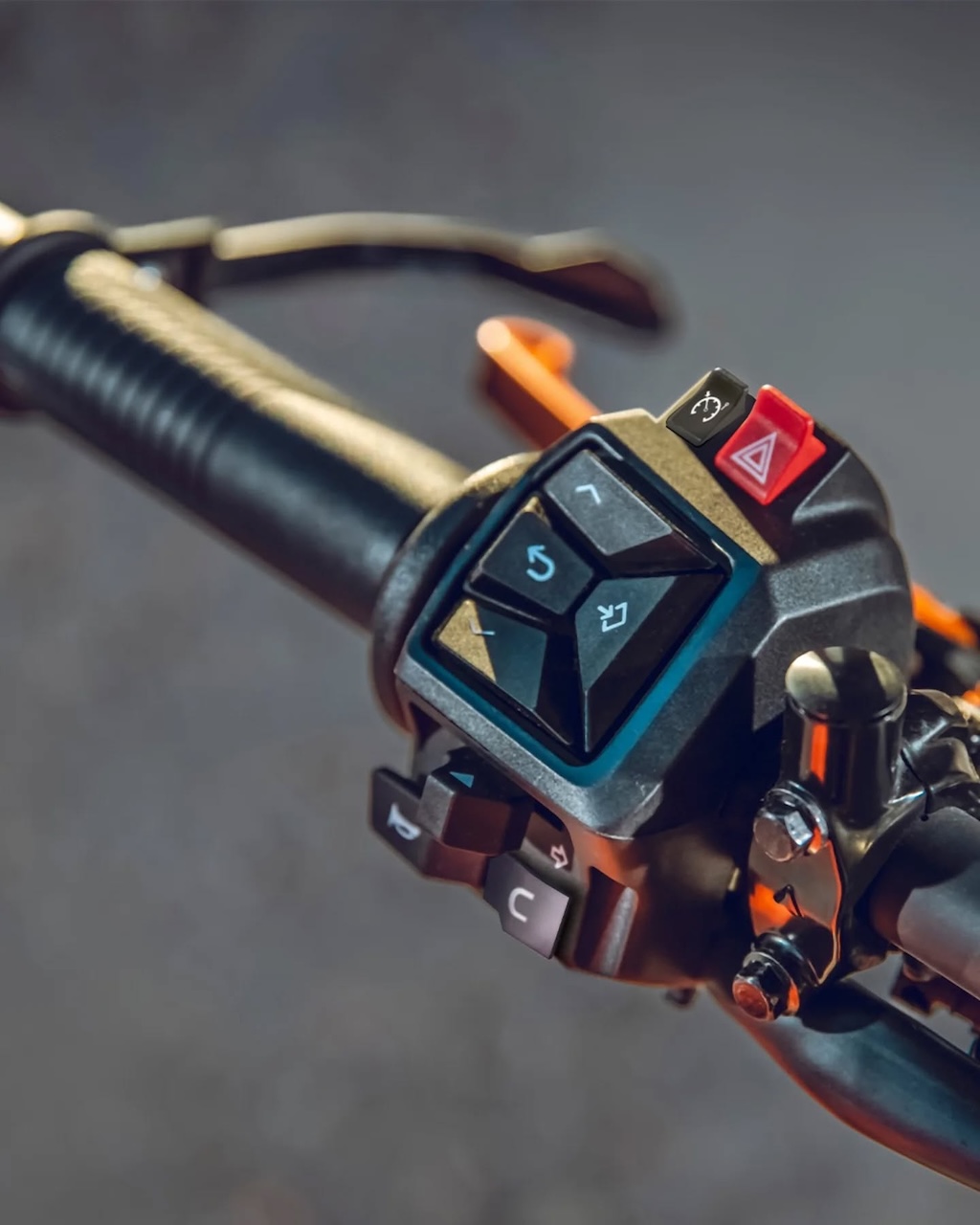 KTM 390 Duke 2025 được trang bị hệ thống ga tự động- Ảnh 3. KTM 390 Duke 2025 được trang bị hệ thống ga tự động- Ảnh 3.