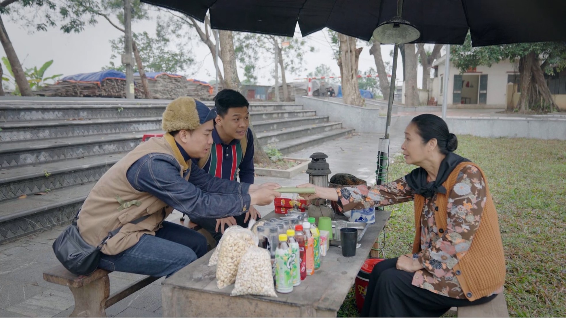 "Gặp nhau cuối tuần" gây tranh cãi khi tái xuất trên VTV sau 19 năm- Ảnh 3.