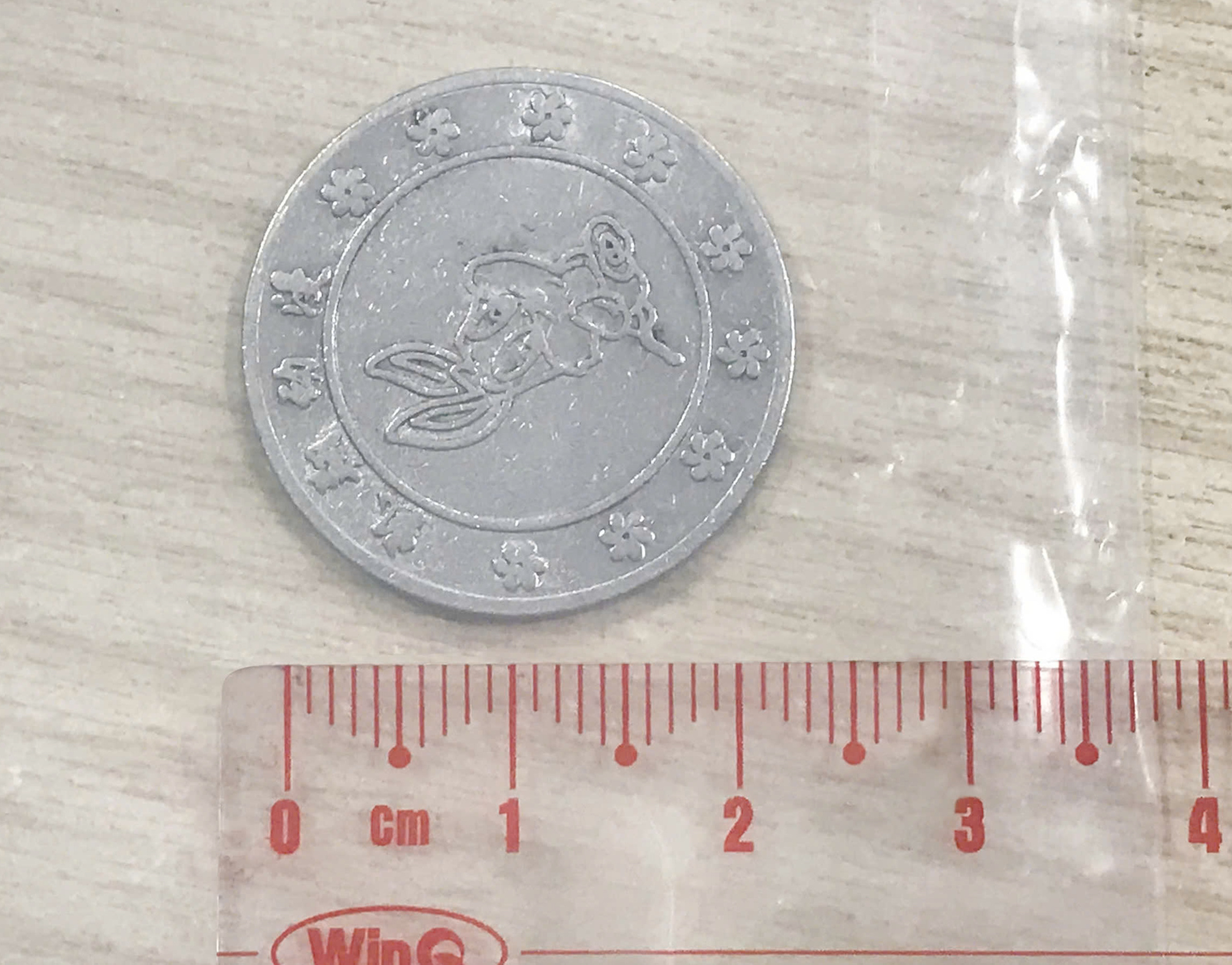 Đồng xu đường kính 2,5cm mắc kẹt trong thực quản bé trai 5 tuổi- Ảnh 1. Đồng w88 apk đường kính 2,5cm mắc kẹt trong thực quản bé trai 5 tuổi- Ảnh 1.