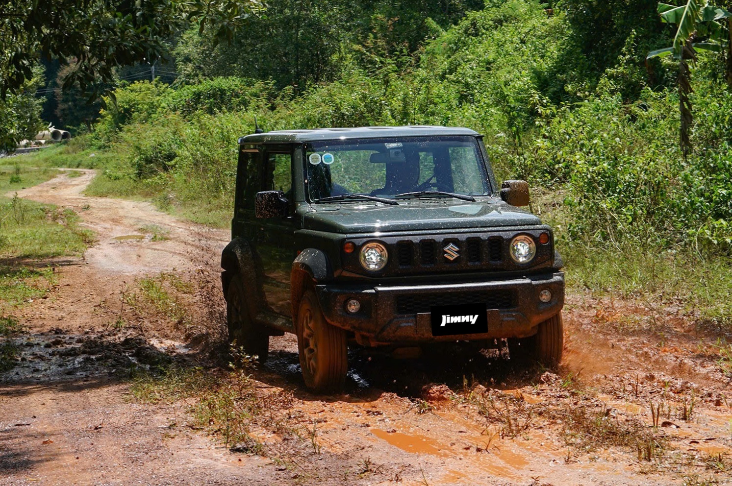 Có gì “đắt giá” sau vô-lăng Suzuki Jimny?- Ảnh 2.