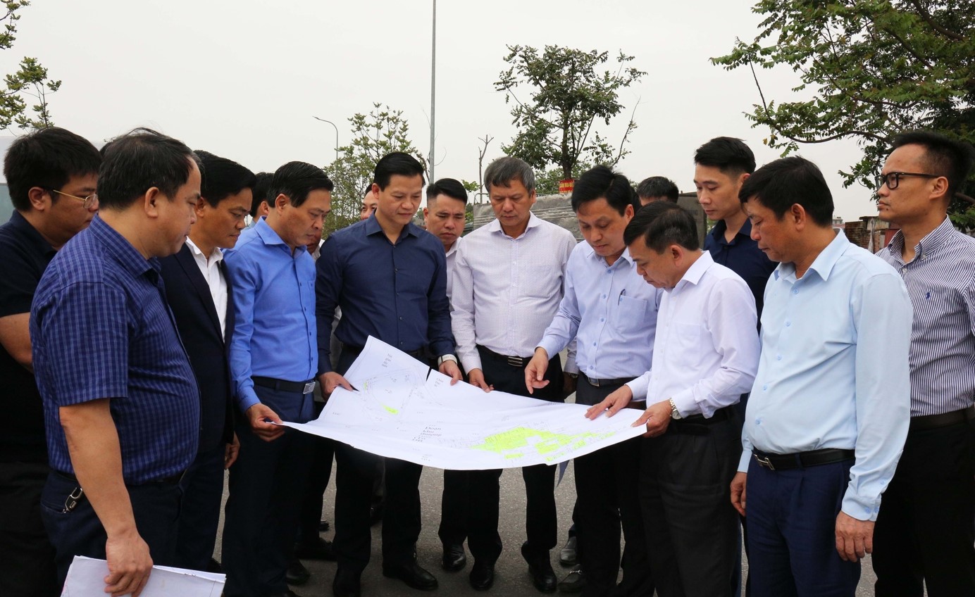 Vui vẻ nhường đất, người dân nhộn nhịp xây nhà bên đường Vành đai 4 qua Bắc Ninh- Ảnh 8. Vui vẻ nhường đất, người dân nhộn nhịp xây nhà bên đường Vành đai 4 qua Bắc Ninh- Ảnh 8.