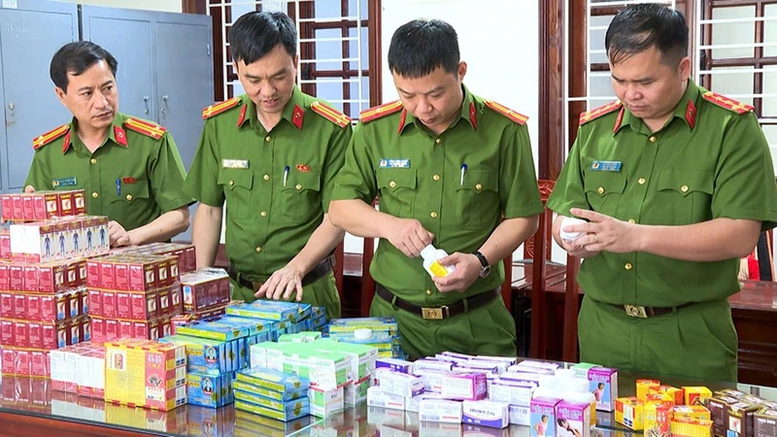 Phó thủ tướng yêu cầu sớm kết luận các vụ sản xuất thuốc, thực phẩm giả- Ảnh 1. Phó thủ tướng yêu cầu sớm kết luận các vụ sản xuất thuốc, thực phẩm giả- Ảnh 1.